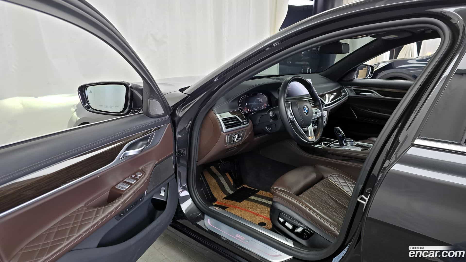 7-Series BMW 2020.5-INNER-010