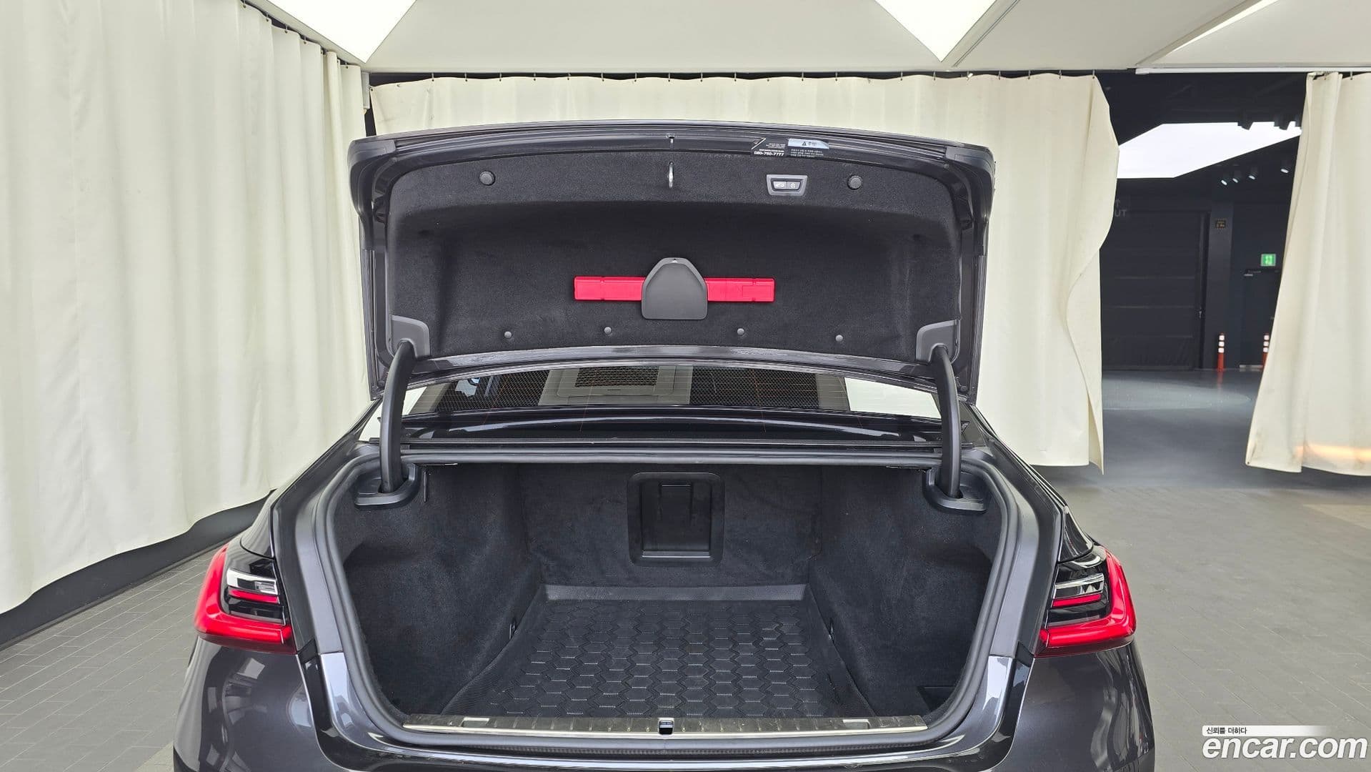 Main__Slider__Photo:7-Series BMW 2020.5-19