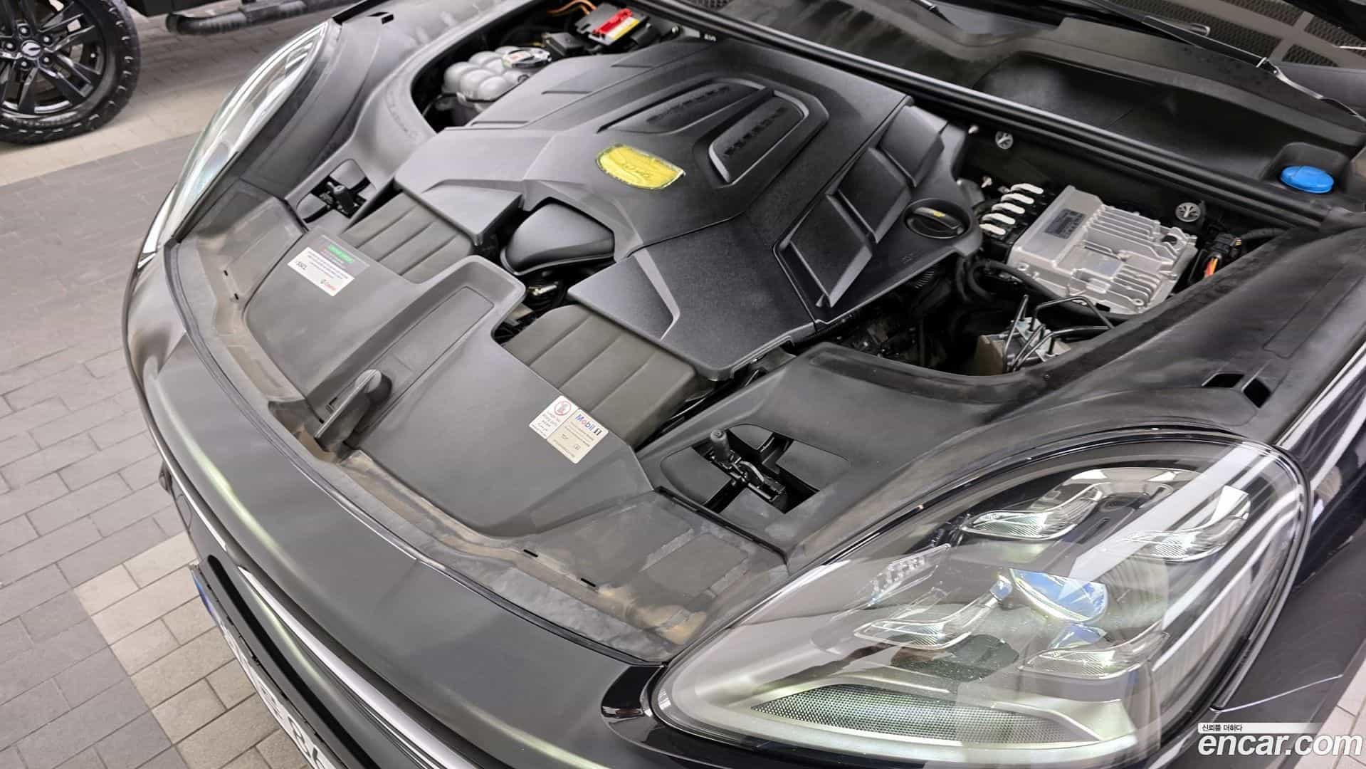 Cayenne Porsche 2021.1-OUTER-006