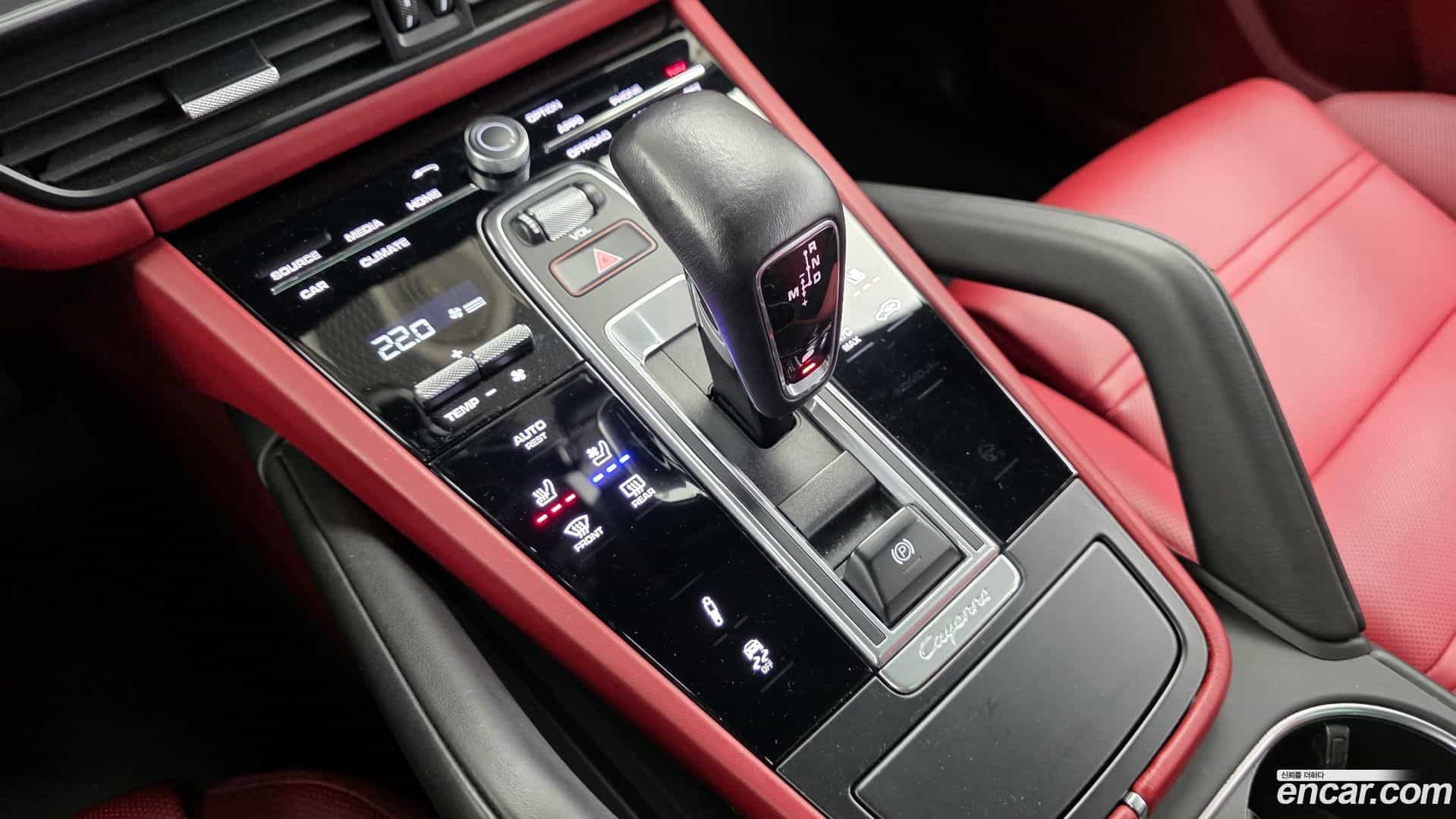 Cayenne Porsche 2021.1-INNER-009