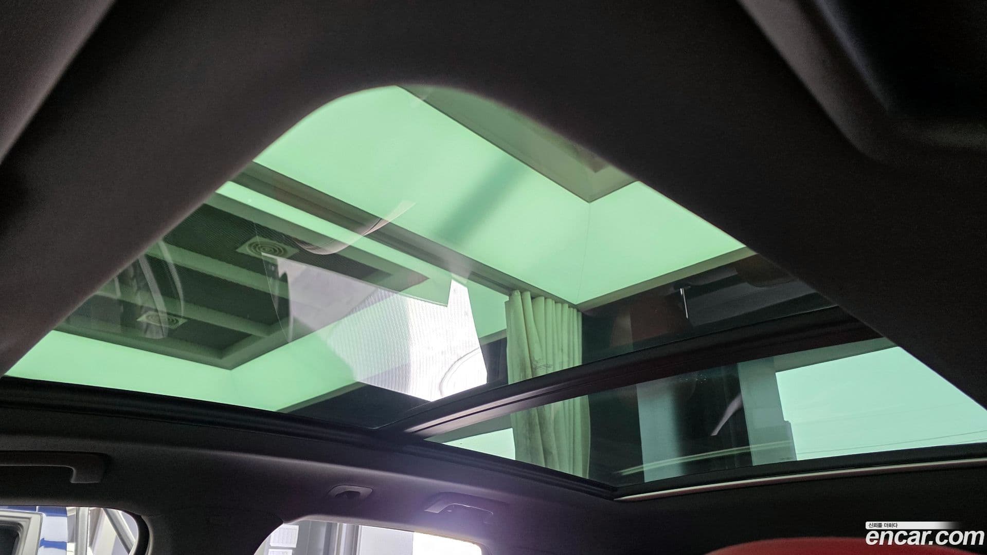 Main__Slider__Photo:Cayenne Porsche 2021.1-18