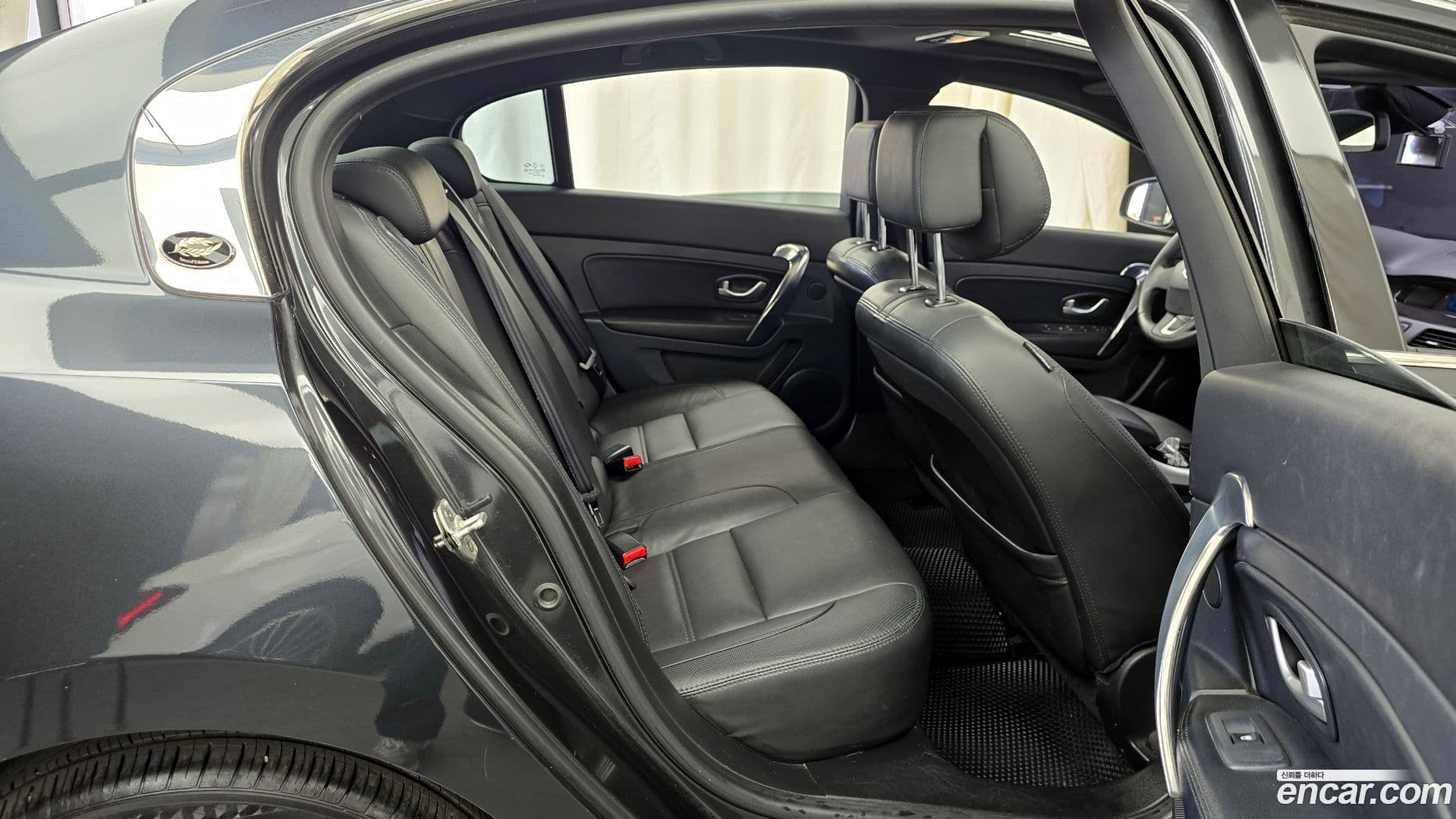 Main__Slider__Photo:SM5 Renault-KoreaSamsung 2014.2-11