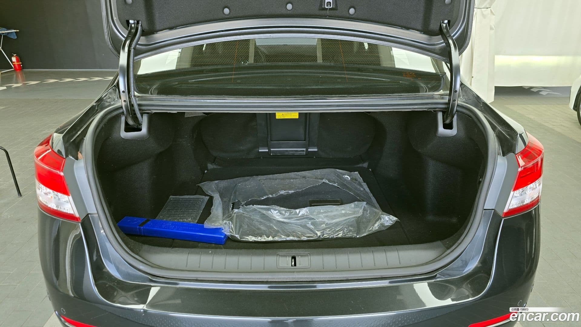 Main__Slider__Photo:SM5 Renault-KoreaSamsung 2014.2-19