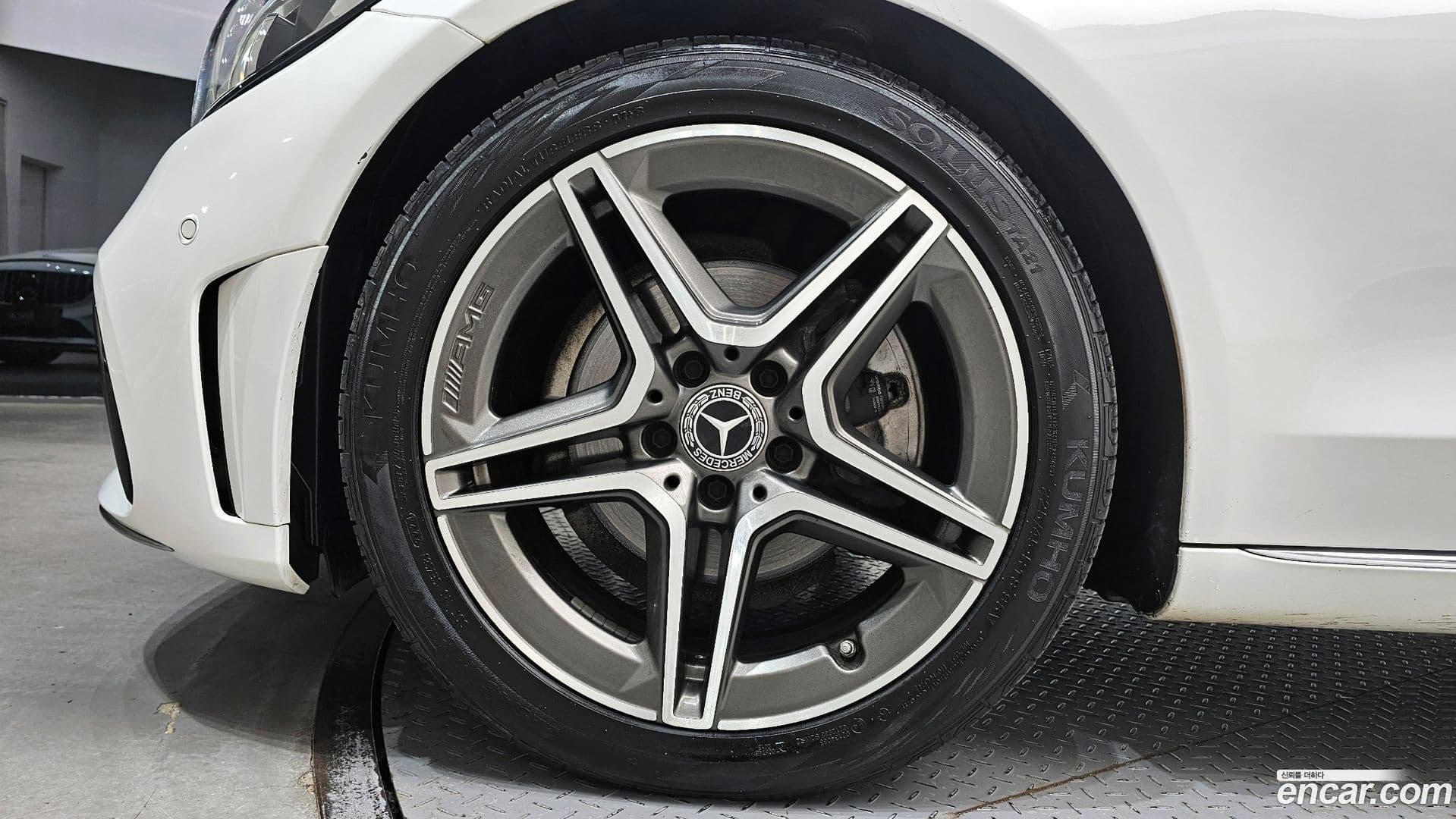 Main__Slider__Photo:C-Class Mercedes-Benz 2016.8-4