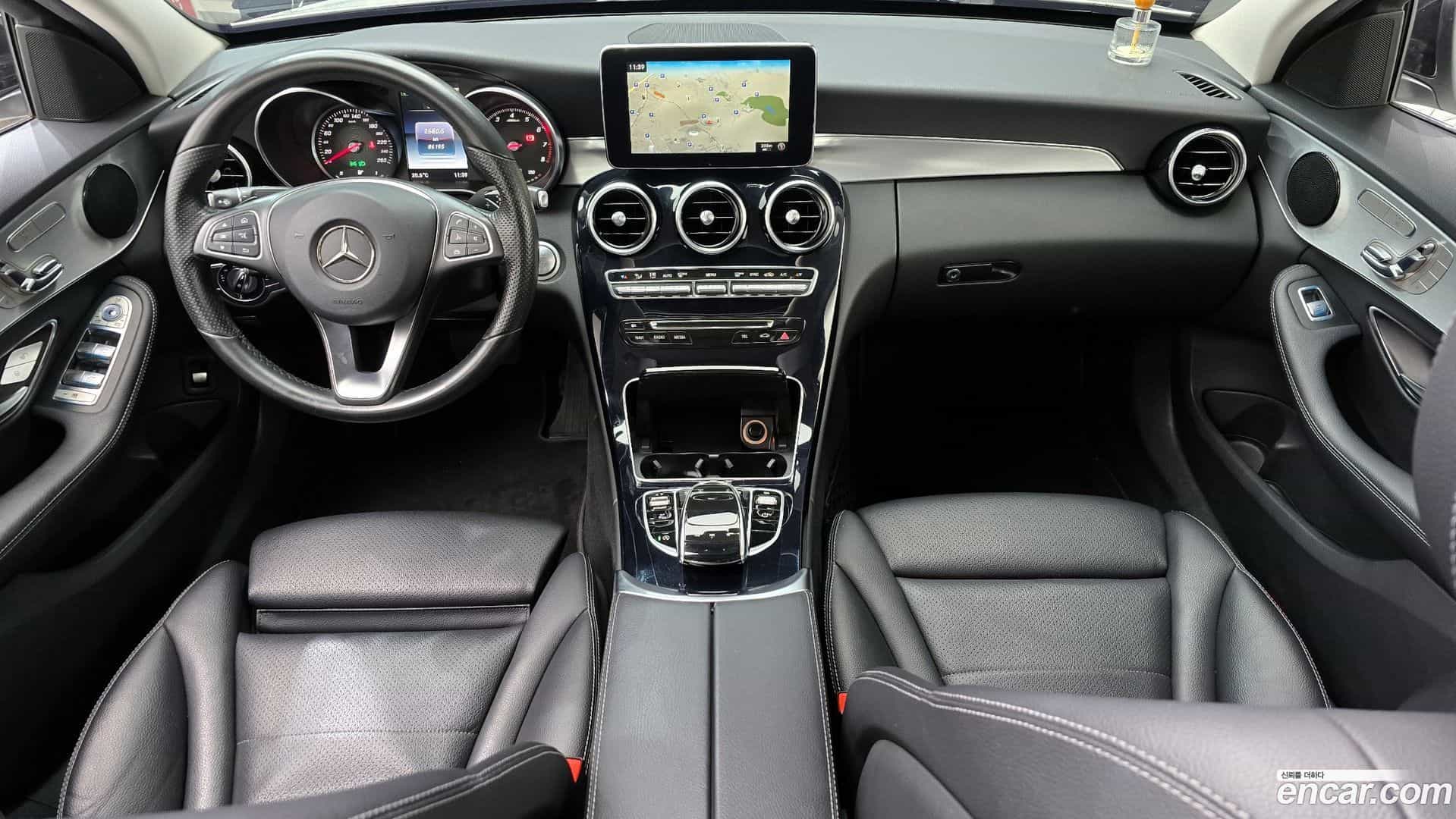 C-Class Mercedes-Benz 2016.8-INNER-007