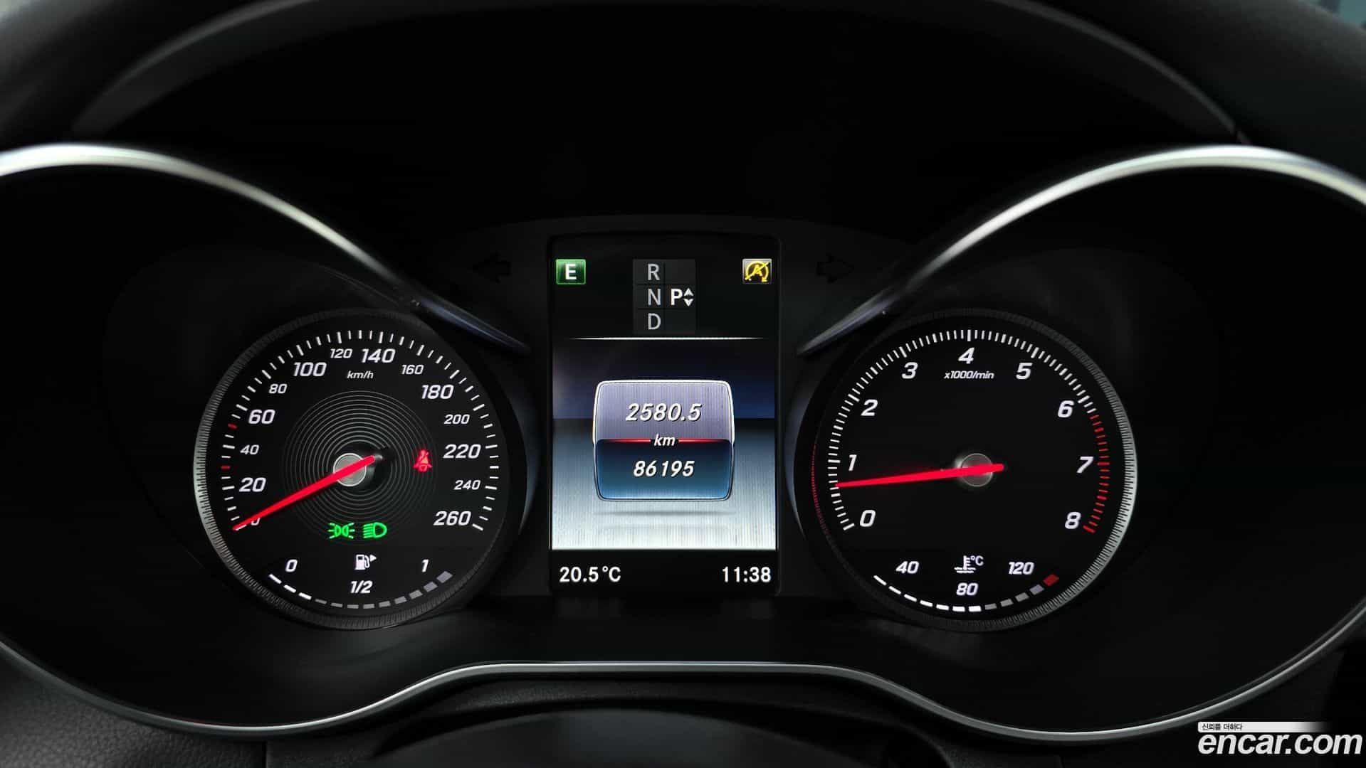 C-Class Mercedes-Benz 2016.8-INNER-008