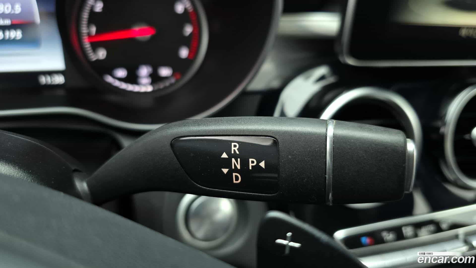 C-Class Mercedes-Benz 2016.8-INNER-009