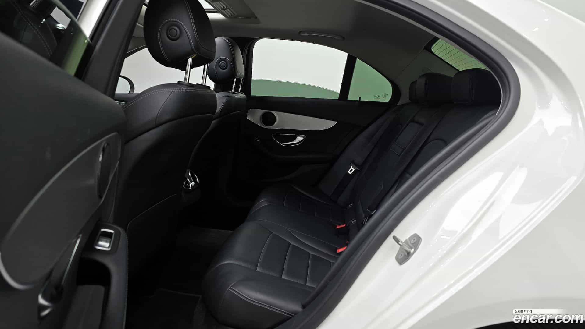 C-Class Mercedes-Benz 2016.8-OPTION-017