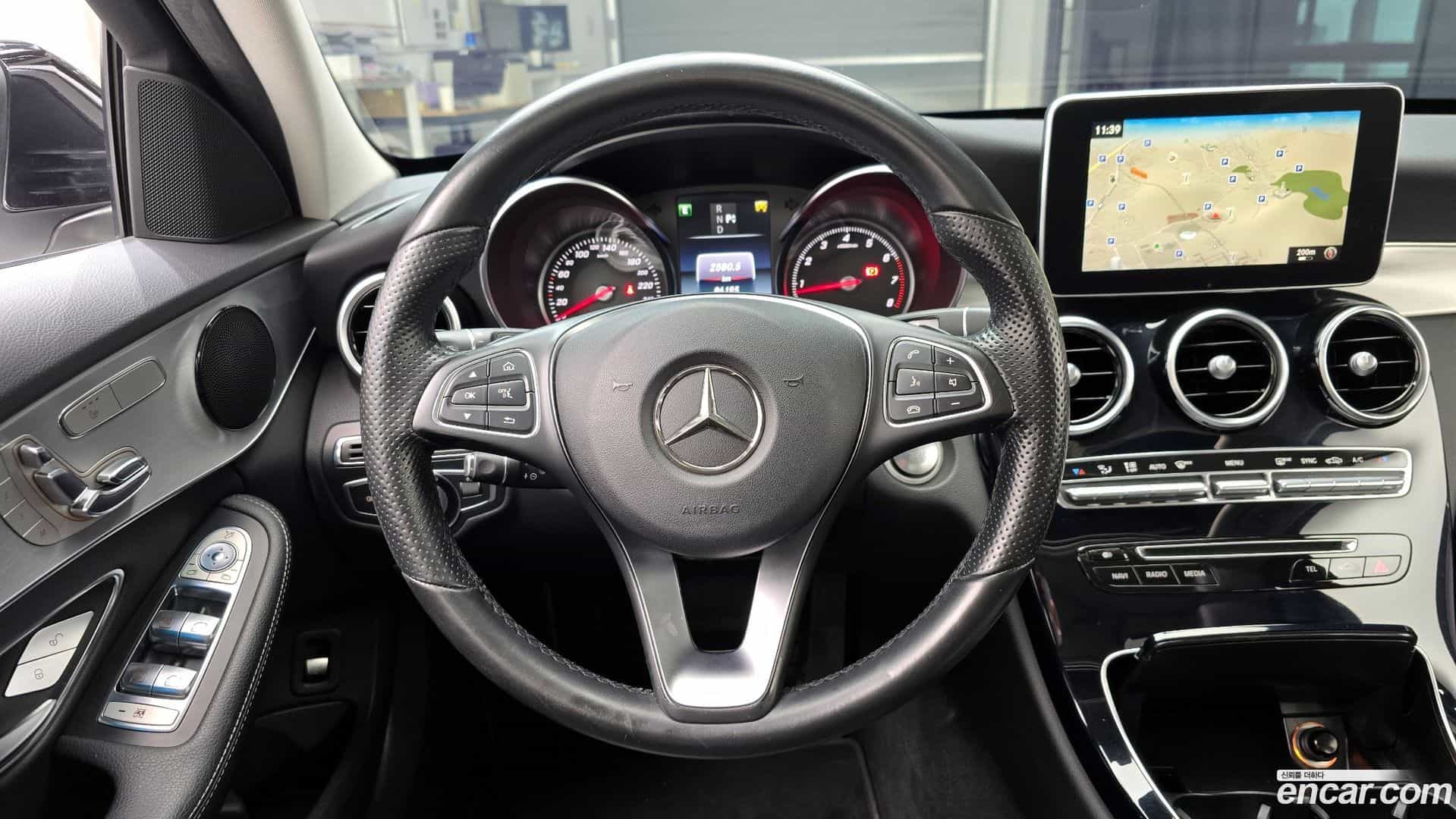 C-Class Mercedes-Benz 2016.8-OPTION-018
