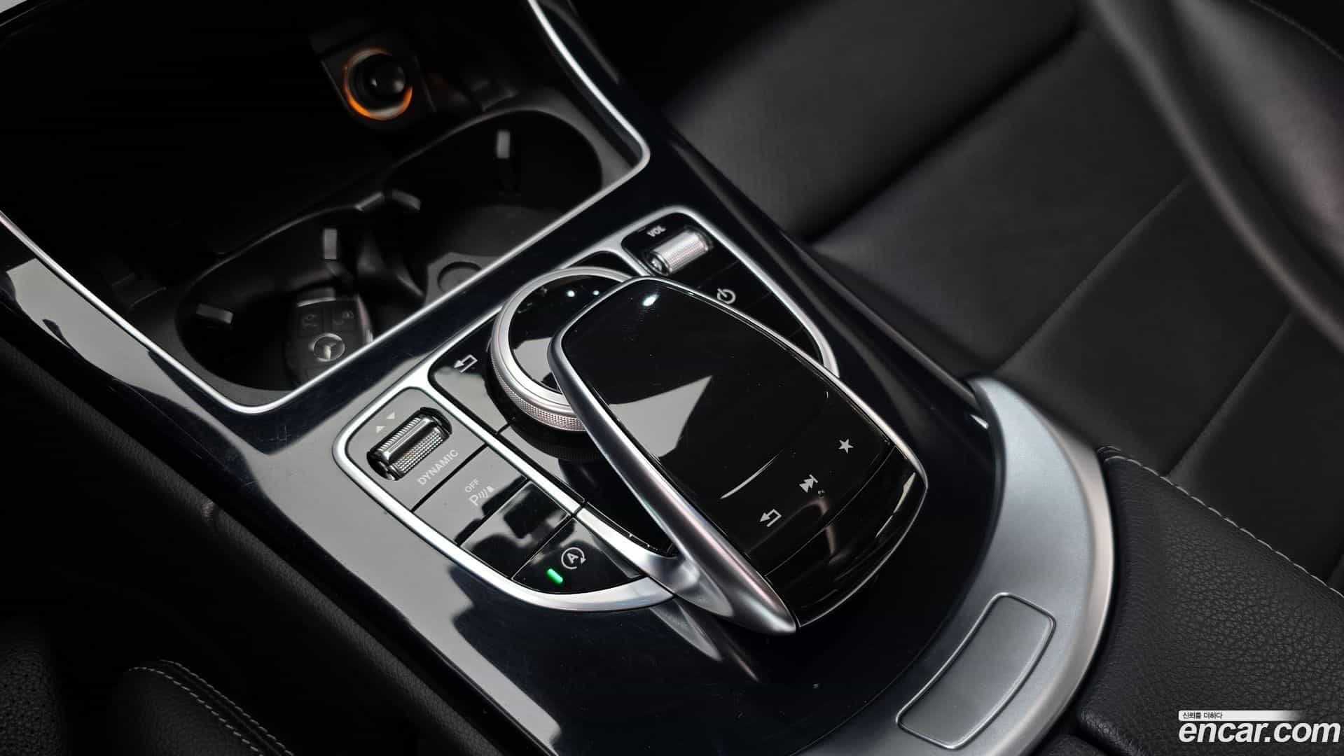 C-Class Mercedes-Benz 2016.8-OPTION-021