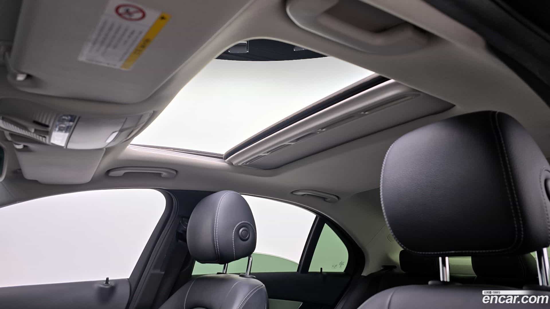 C-Class Mercedes-Benz 2016.8-OPTION-023