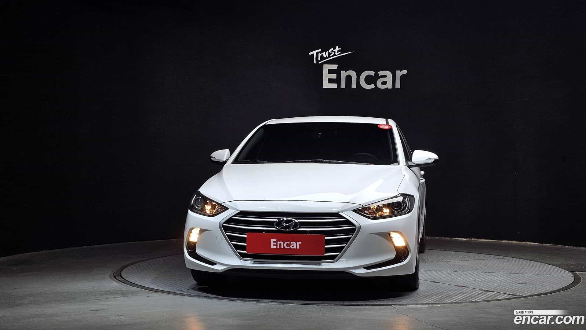 AVANTE Hyundai 2017.1-OUTER-003