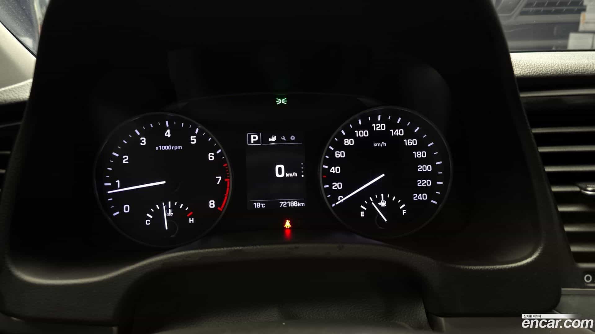 AVANTE Hyundai 2017.1-INNER-008