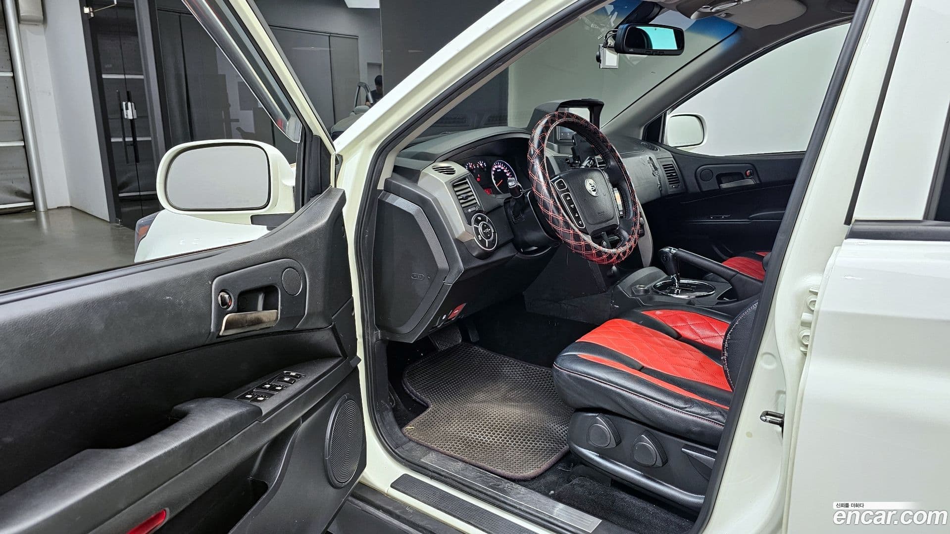 Main__Slider__Photo:KORANDO KG_Mobility_Ssangyong 2013.4-10