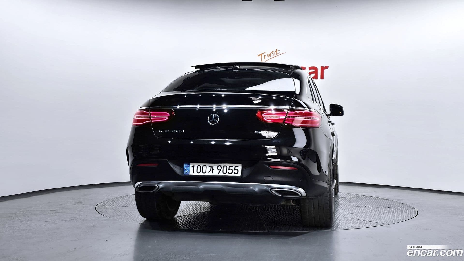 Main__Slider__Photo:GLE-Class Mercedes-Benz 2018.8-3