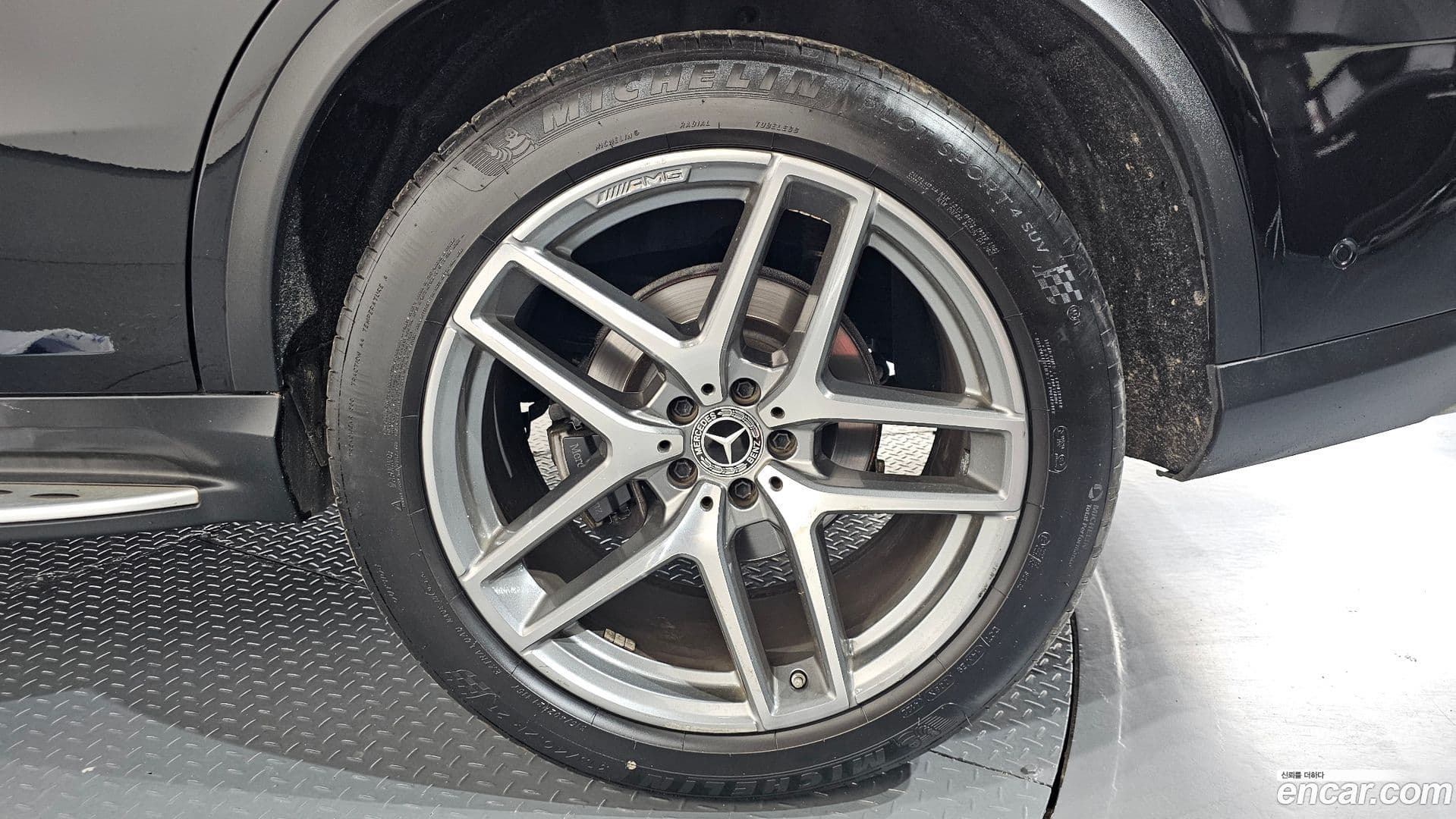 Main__Slider__Photo:GLE-Class Mercedes-Benz 2018.8-4