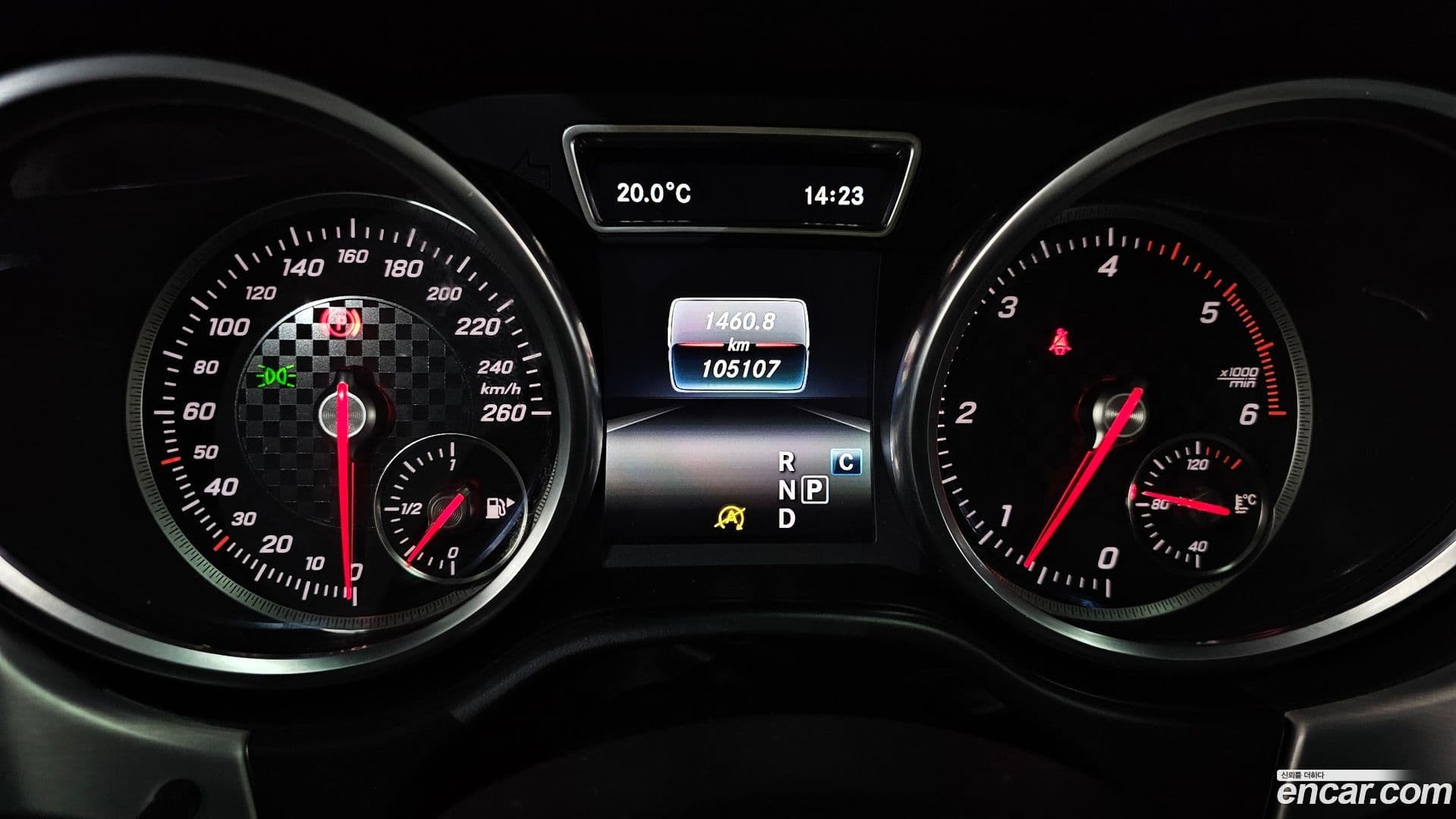 Main__Slider__Photo:GLE-Class Mercedes-Benz 2018.8-7