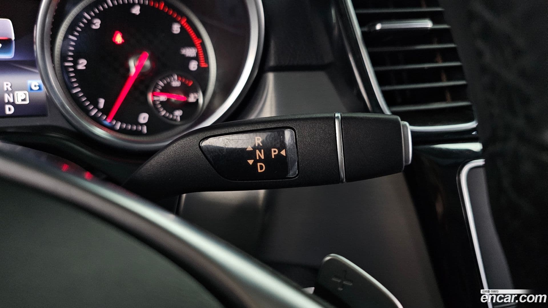 Main__Slider__Photo:GLE-Class Mercedes-Benz 2018.8-8