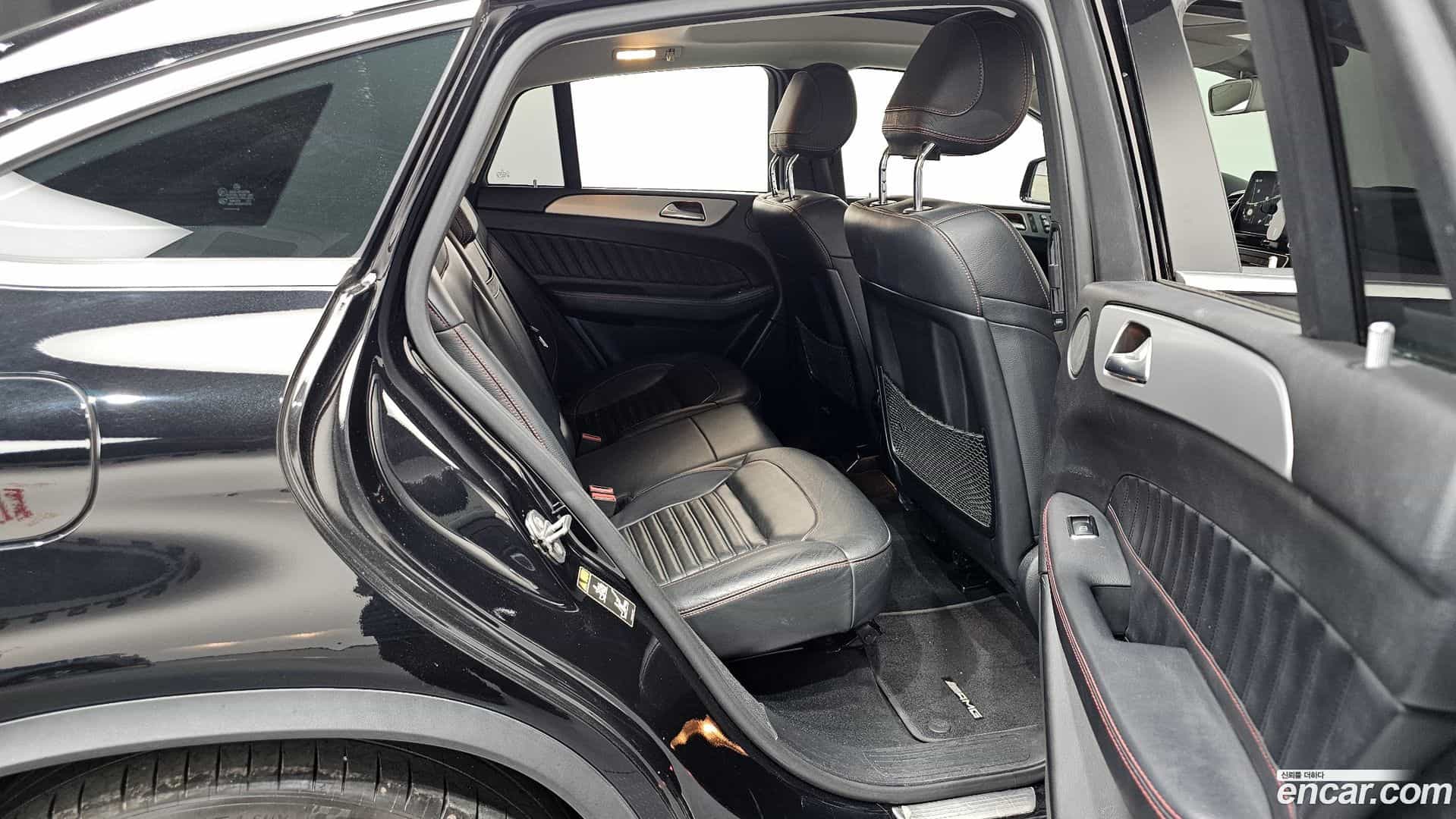 GLE-Class Mercedes-Benz 2018.8-OPTION-016