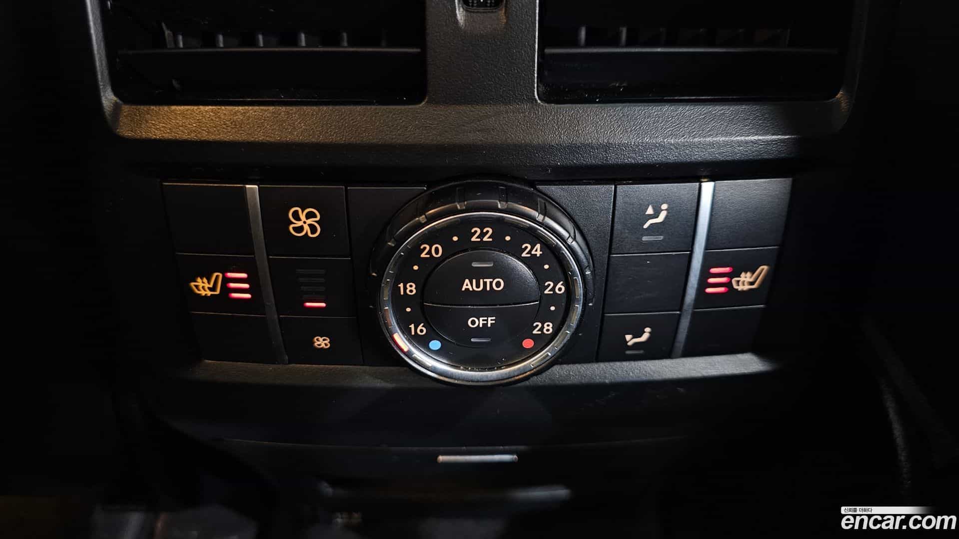 GLE-Class Mercedes-Benz 2018.8-OPTION-022