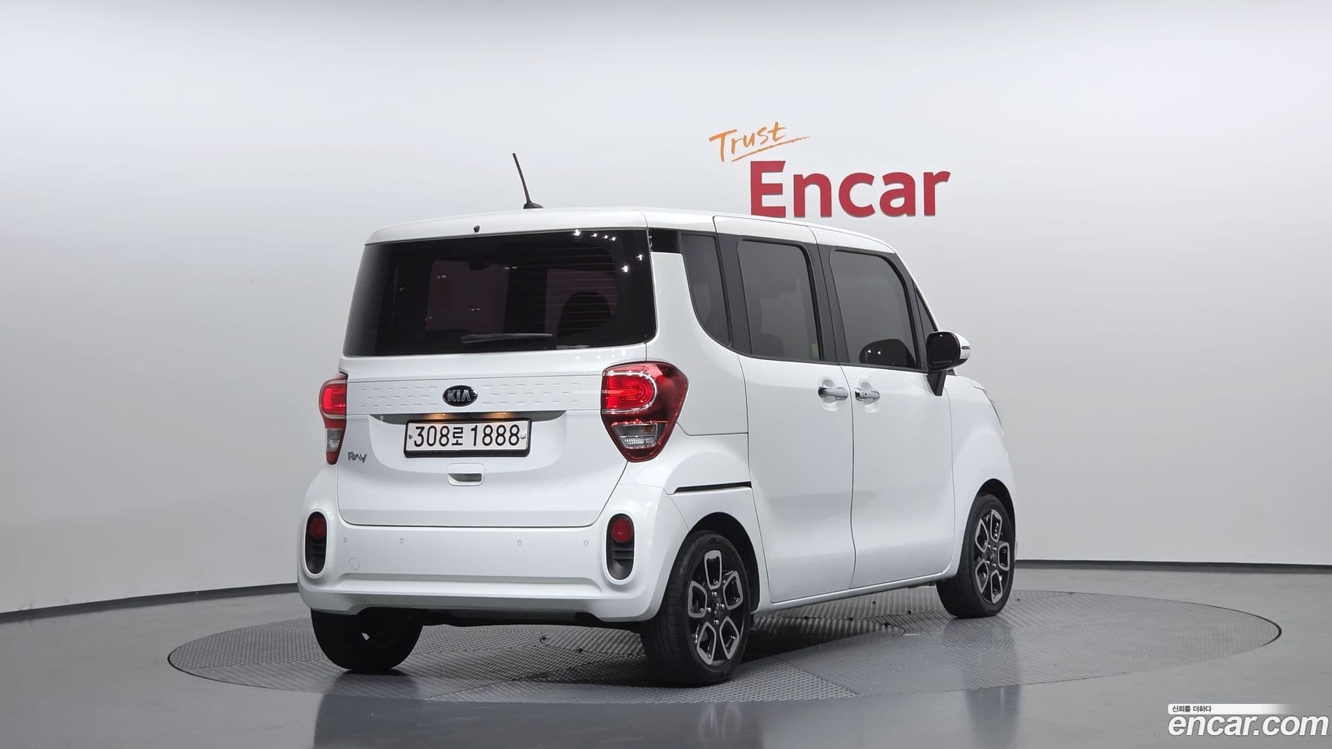 Main__Slider__Photo:RAY Kia 2018.11-1