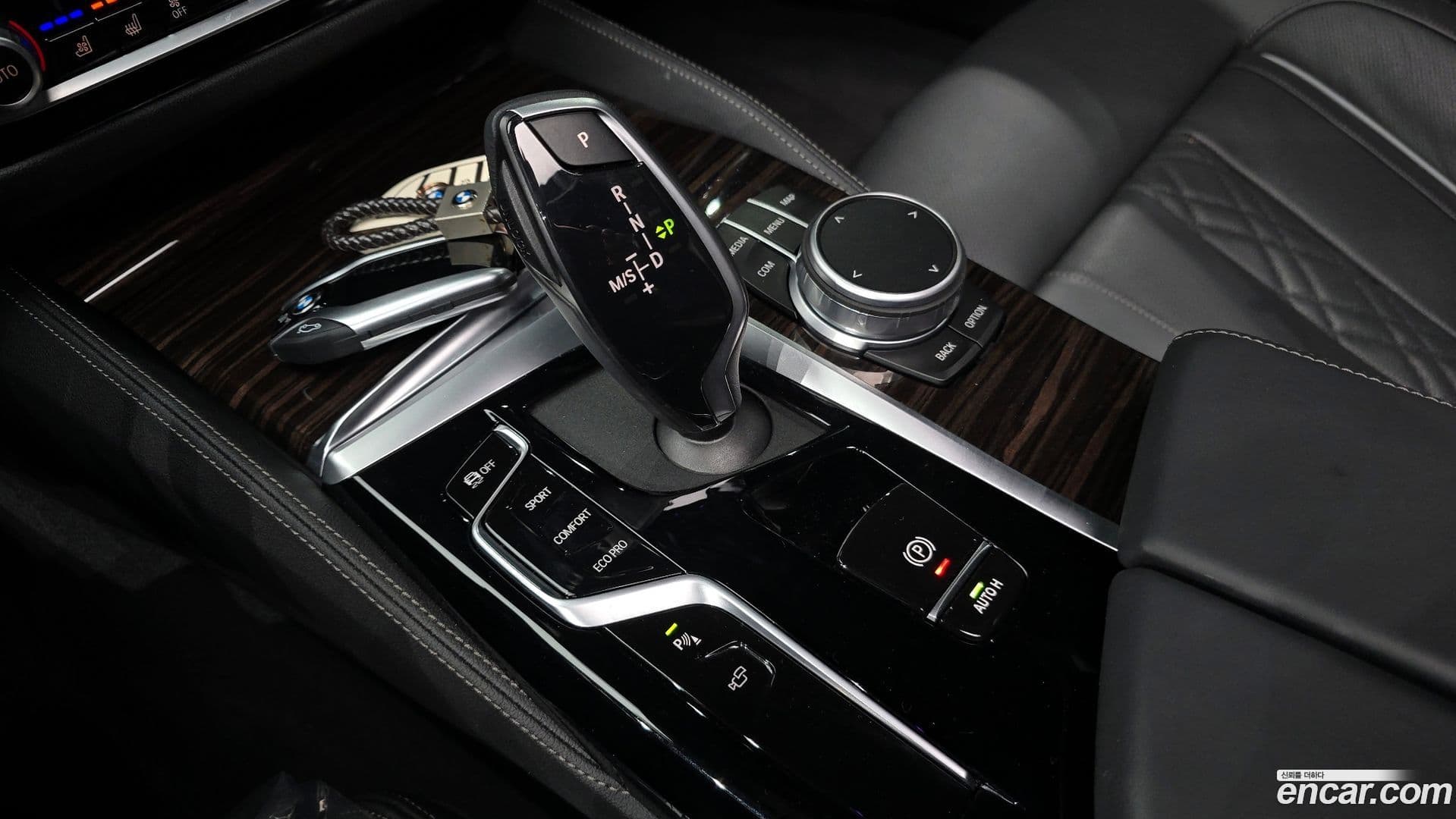 Main__Slider__Photo:5-Series BMW 2021.9-8