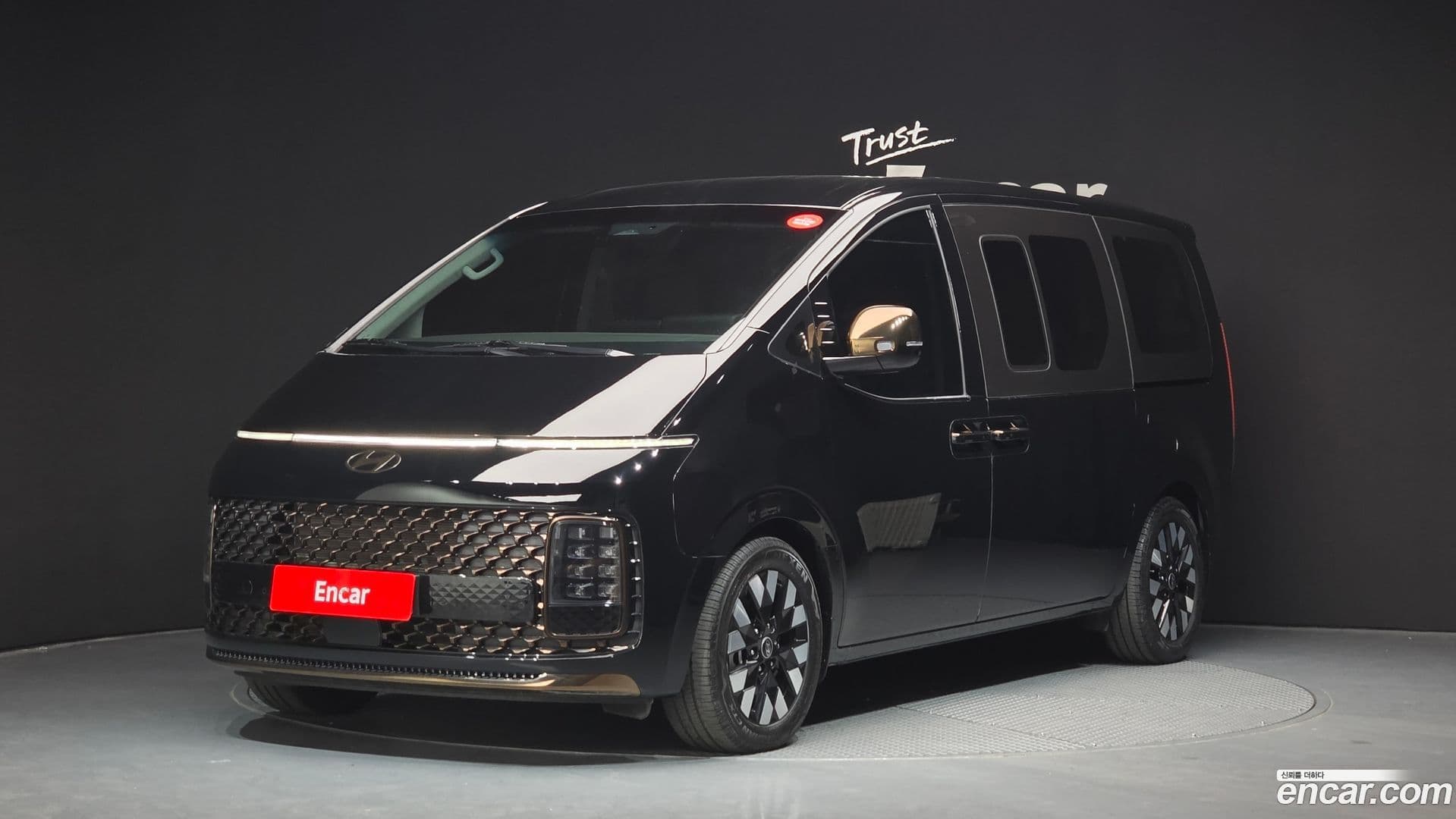 Main__Slider__Photo:Staria Hyundai 2024.2-0