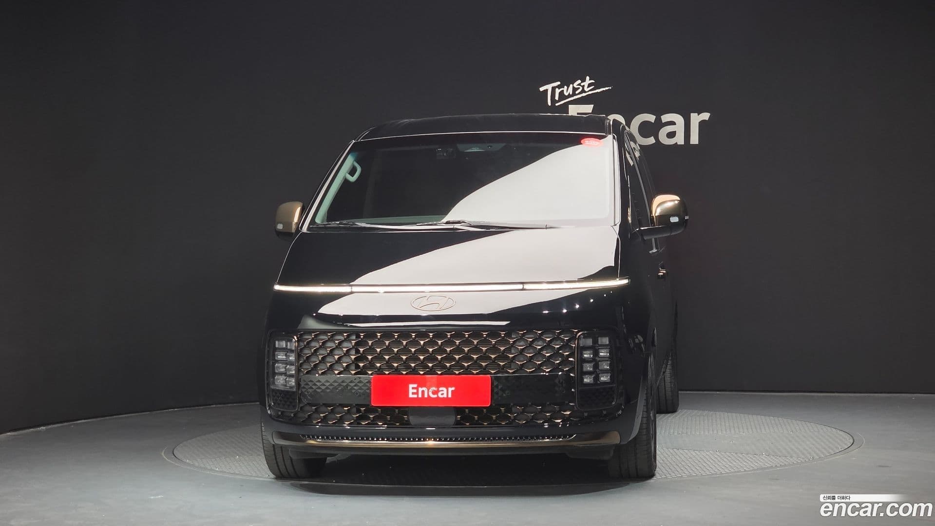 Main__Slider__Photo:Staria Hyundai 2024.2-2