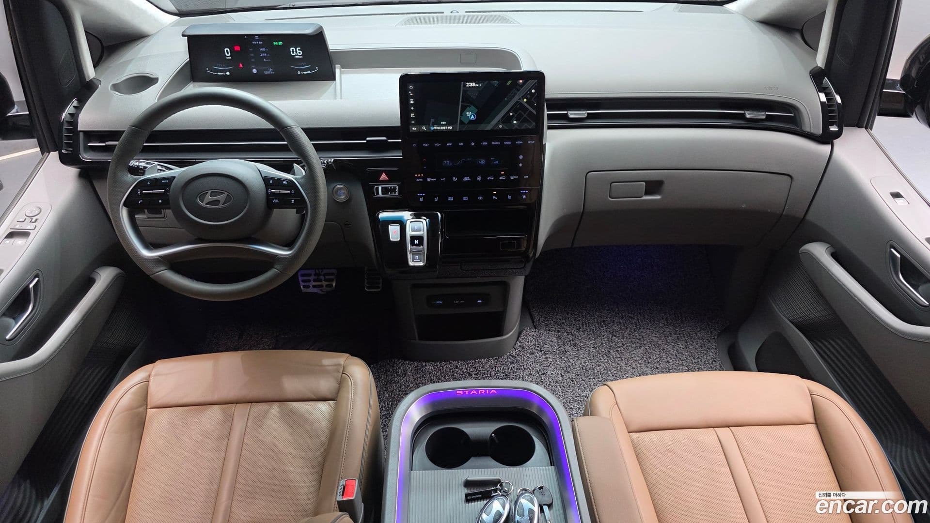 Main__Slider__Photo:Staria Hyundai 2024.2-6