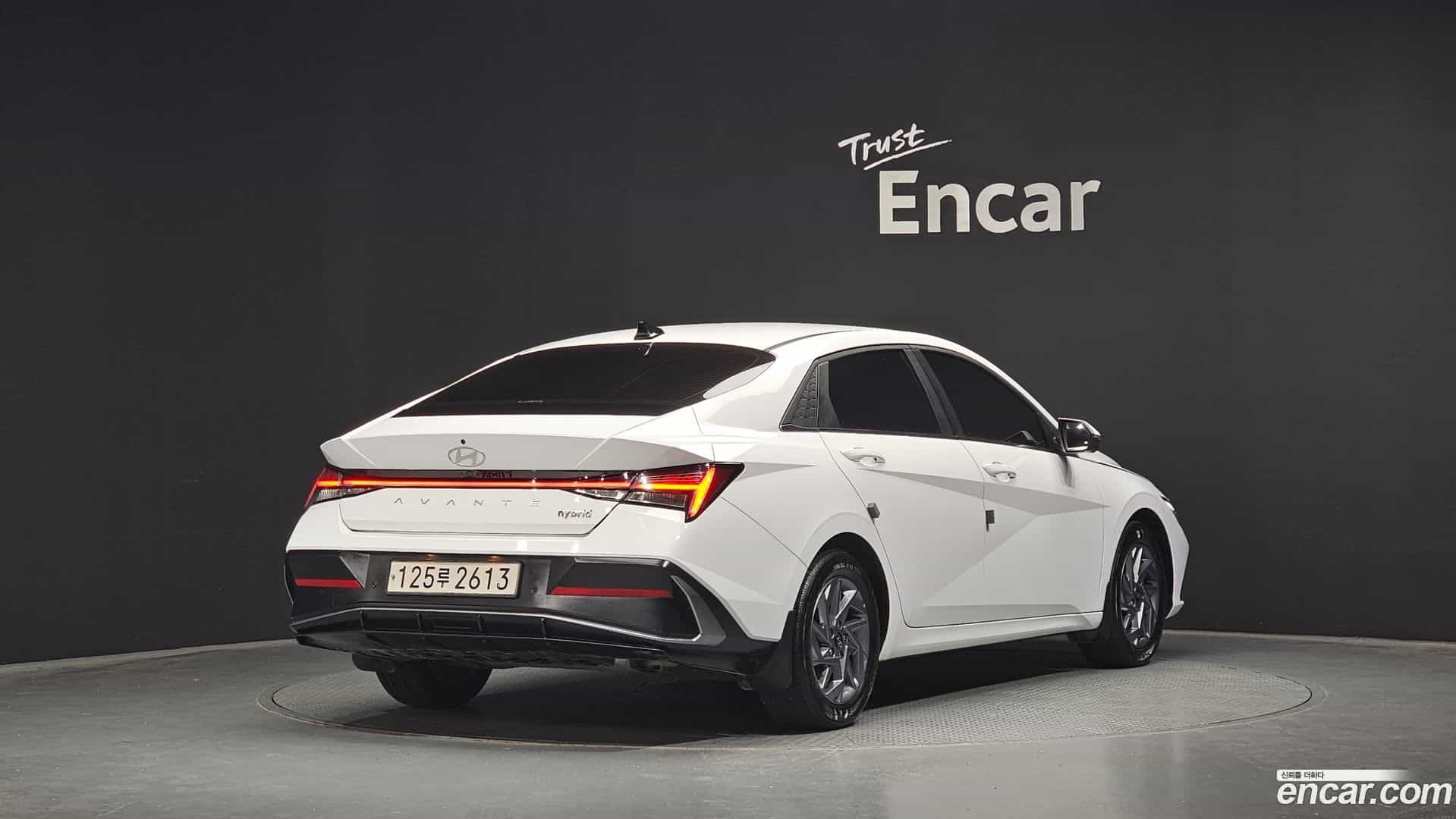 AVANTE Hyundai 2023.4-OUTER-002