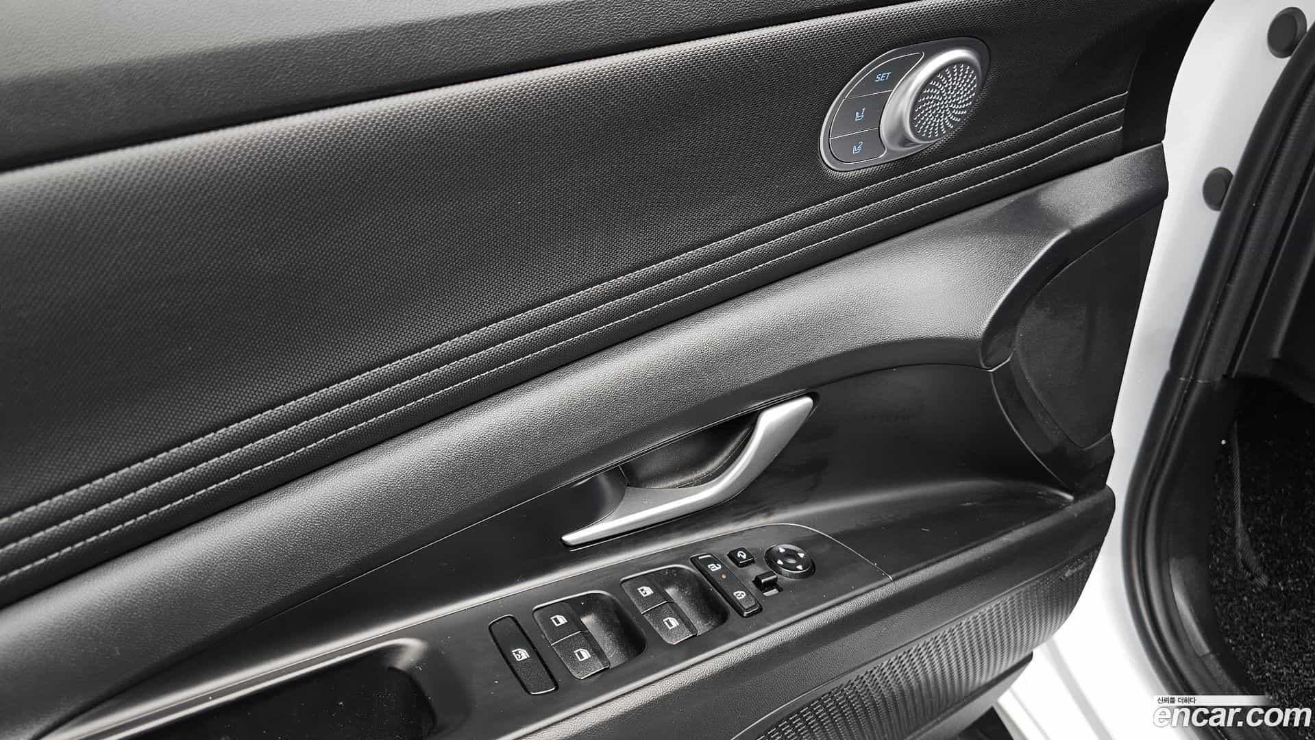 AVANTE Hyundai 2023.4-OPTION-021