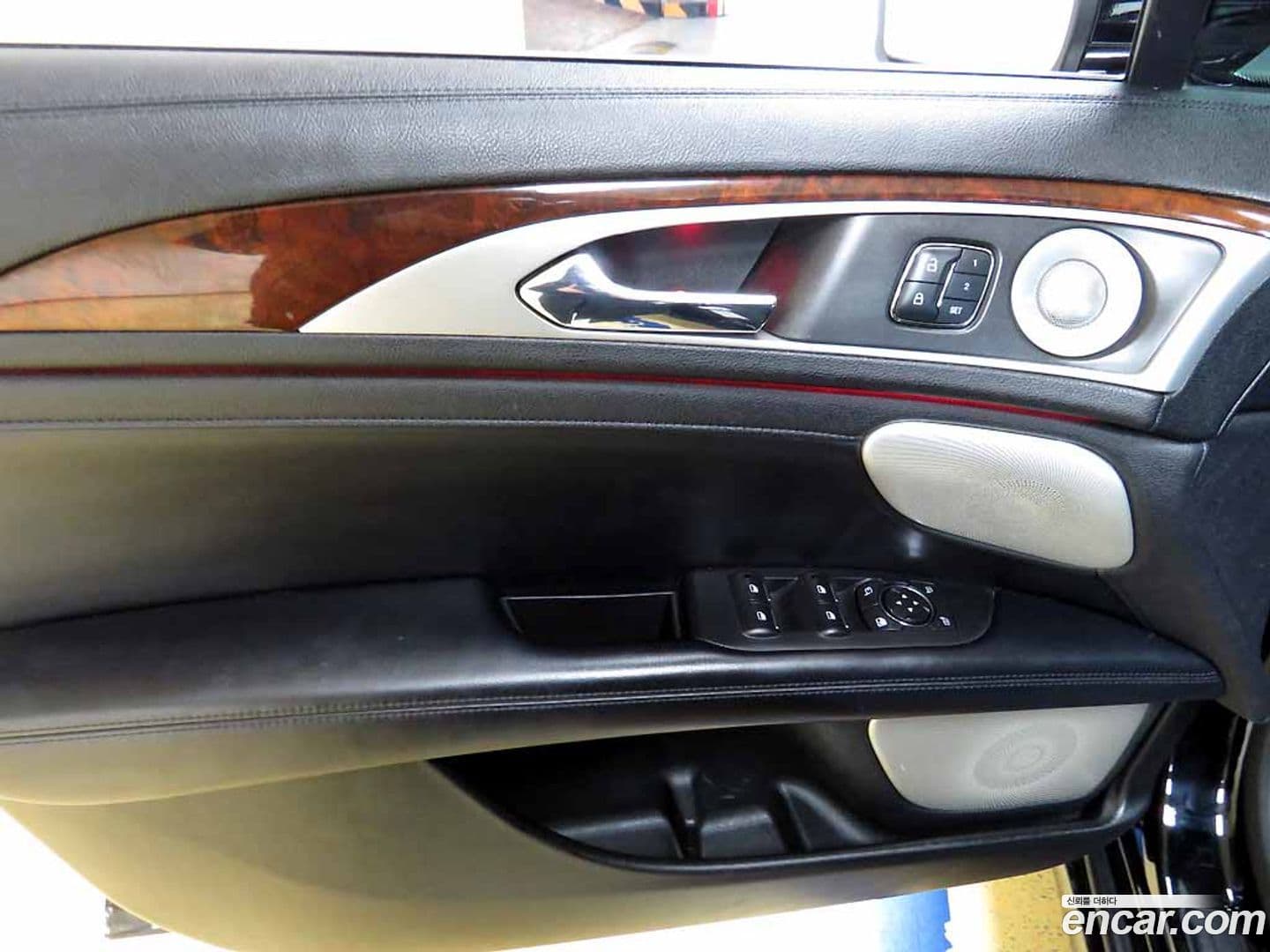 Main__Slider__Photo:MKZ Lincoln 2016.9-13