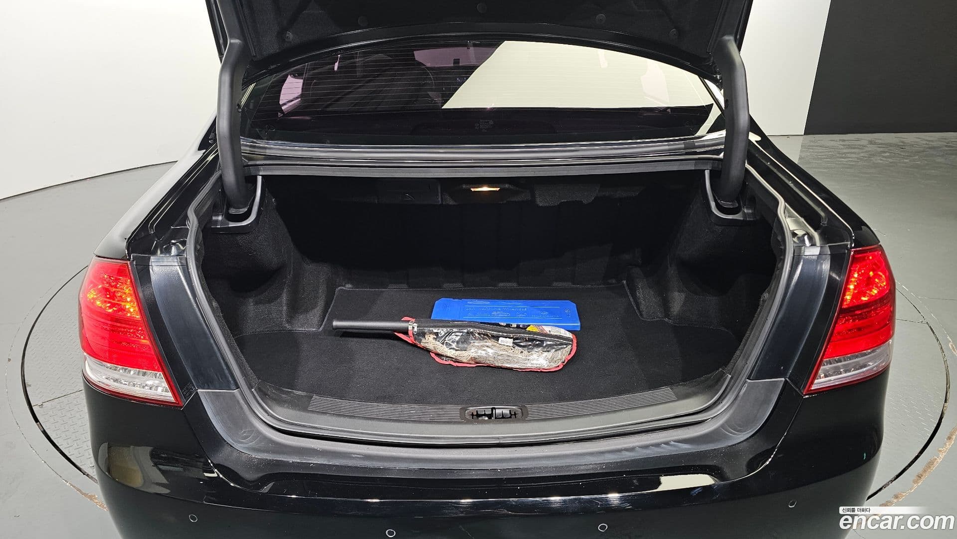 Main__Slider__Photo:Chairman KG_Mobility_Ssangyong 2013.5-19