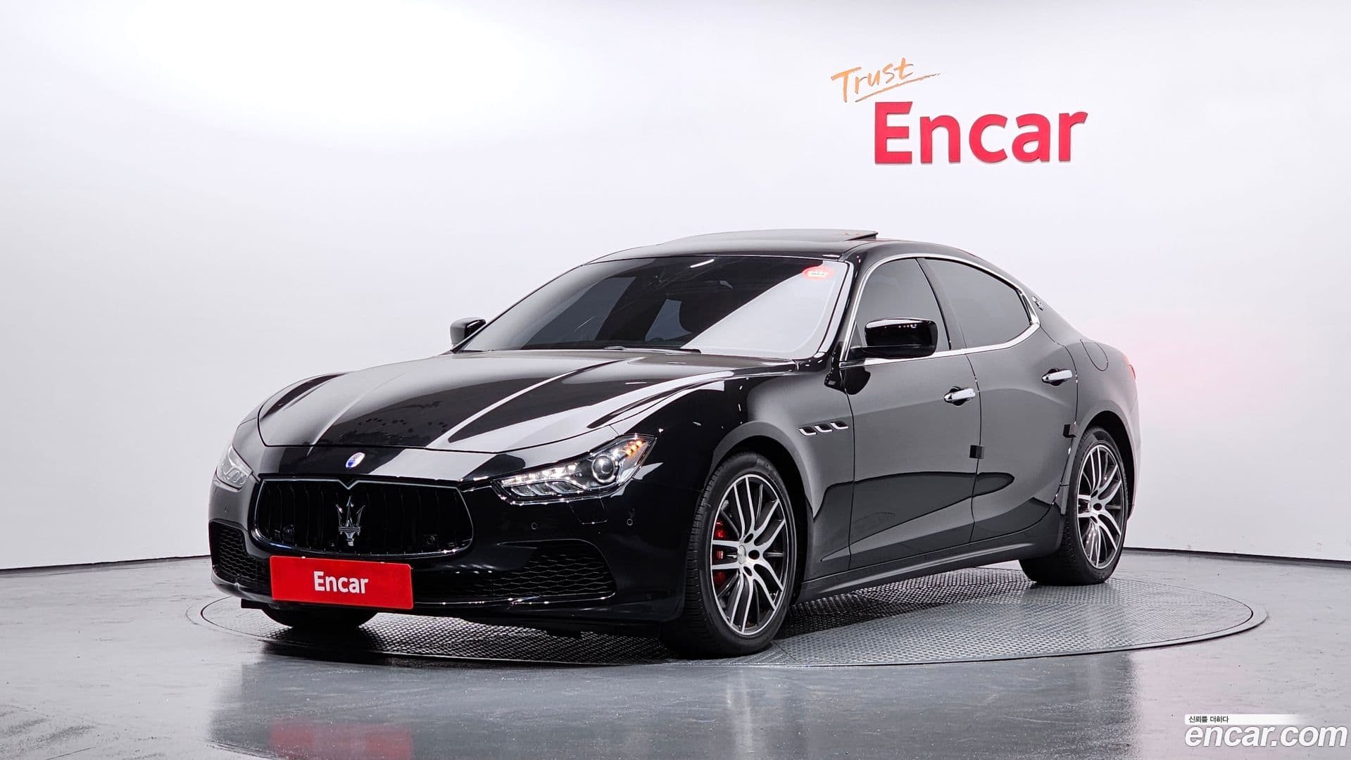 Main__Slider__Photo:Ghibli Maserati 2015.7-0