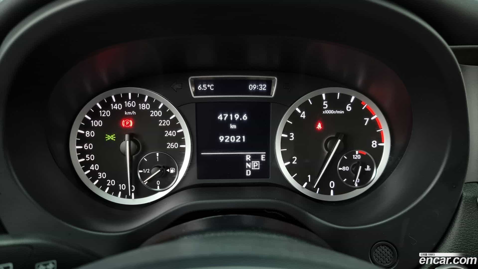 Q30 Infiniti 2019.3-INNER-008