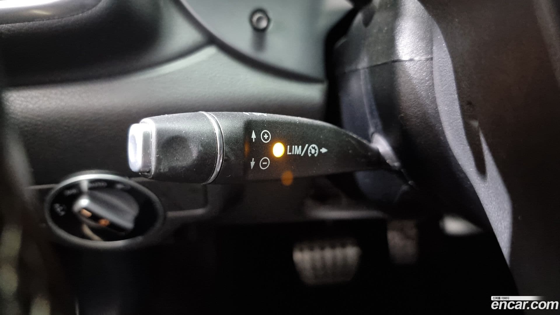 Main__Slider__Photo:Q30 Infiniti 2019.3-15