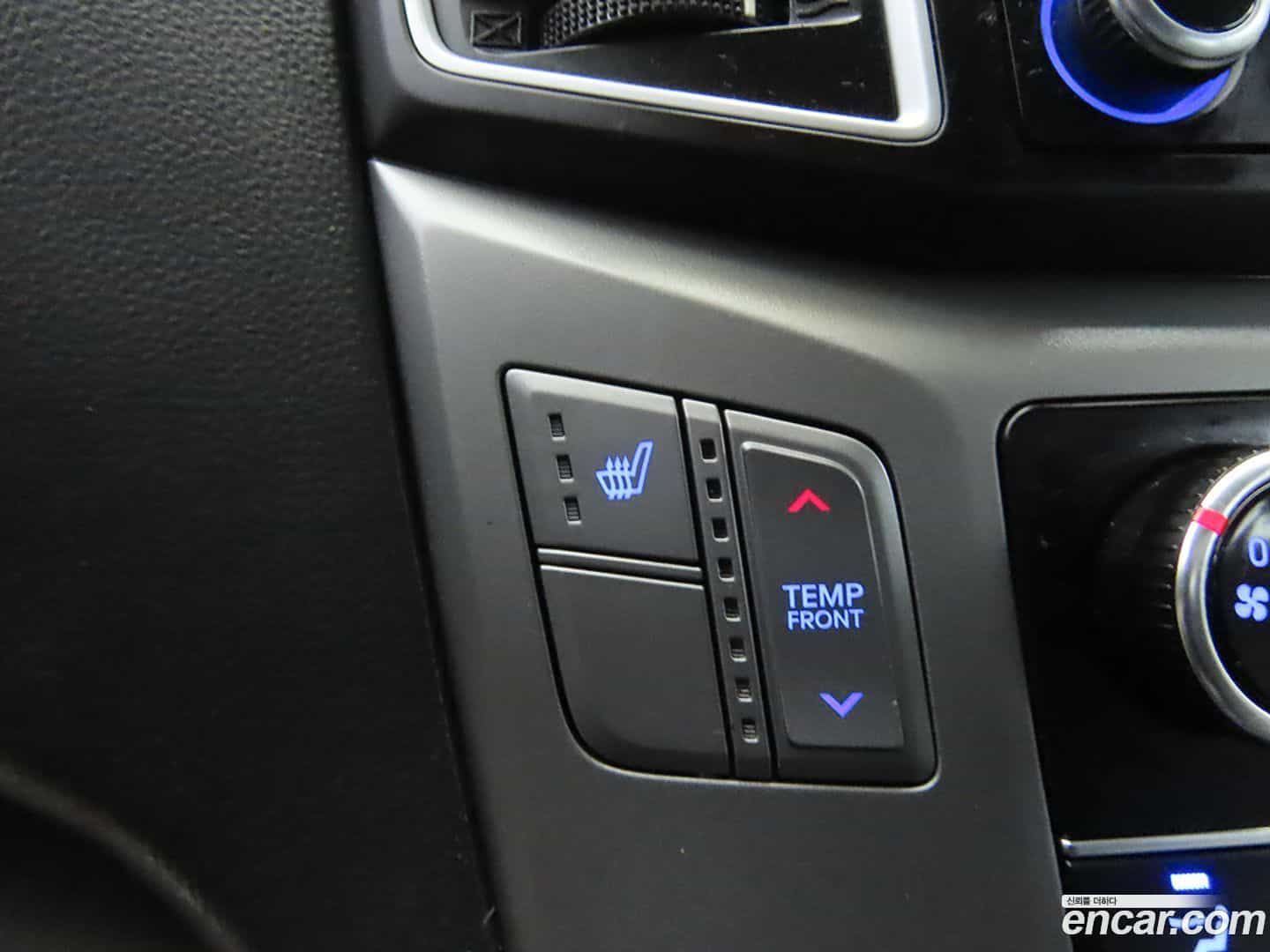 Starex Hyundai 2018.7-OPTION-016