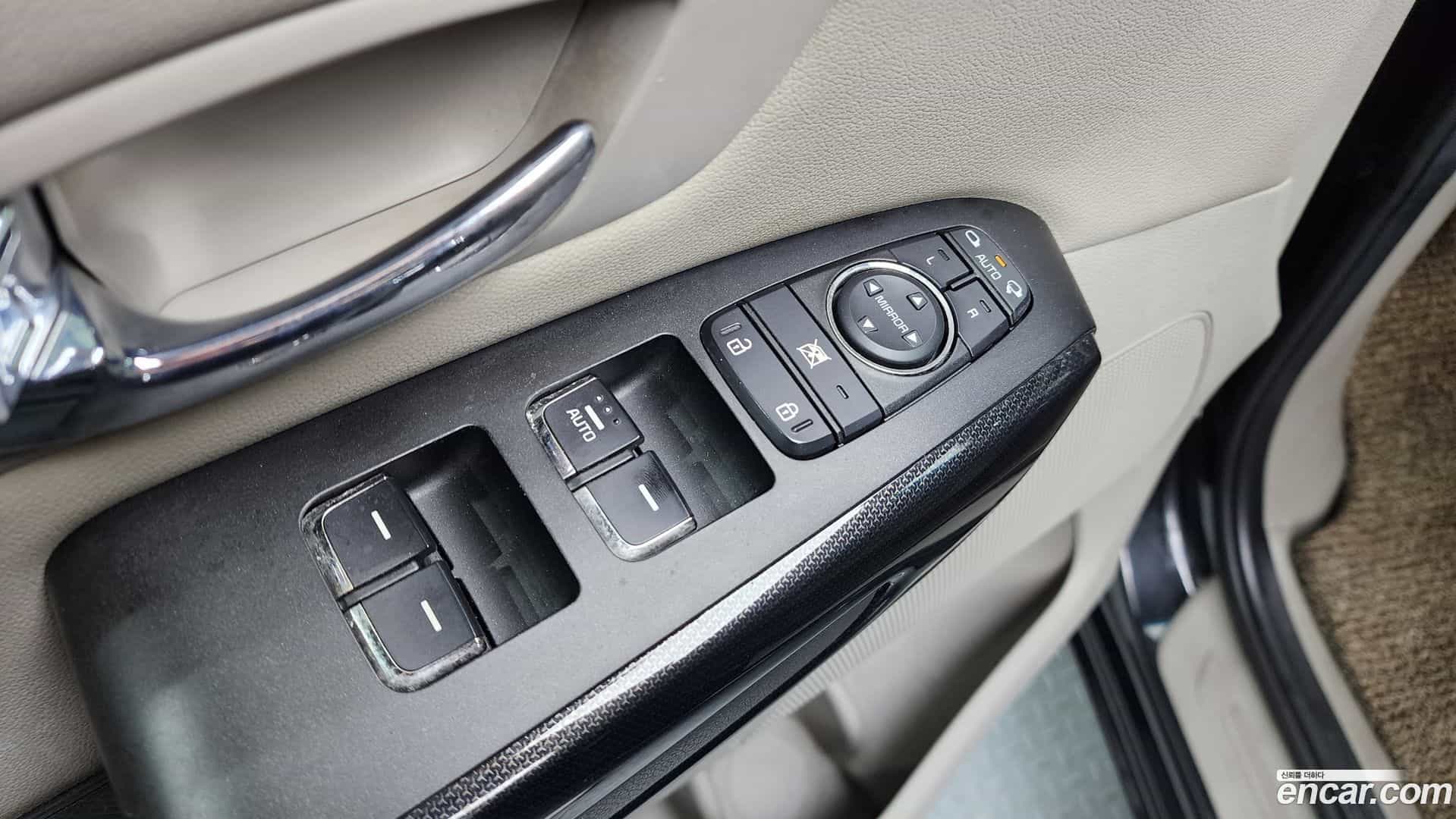 Canival Kia 2016.5-OPTION-016