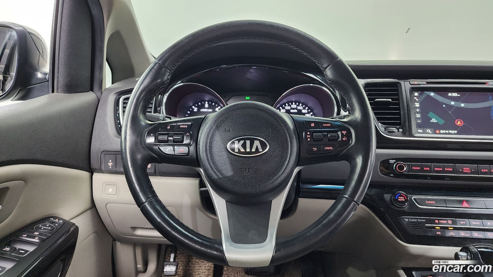 Main__Slider__Photo:Canival Kia 2016.5-13