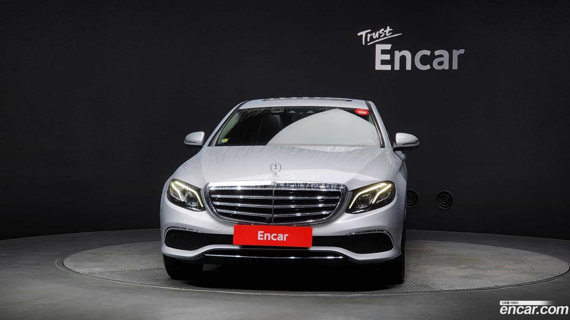 E-Class Mercedes-Benz 2017.10-OUTER-003