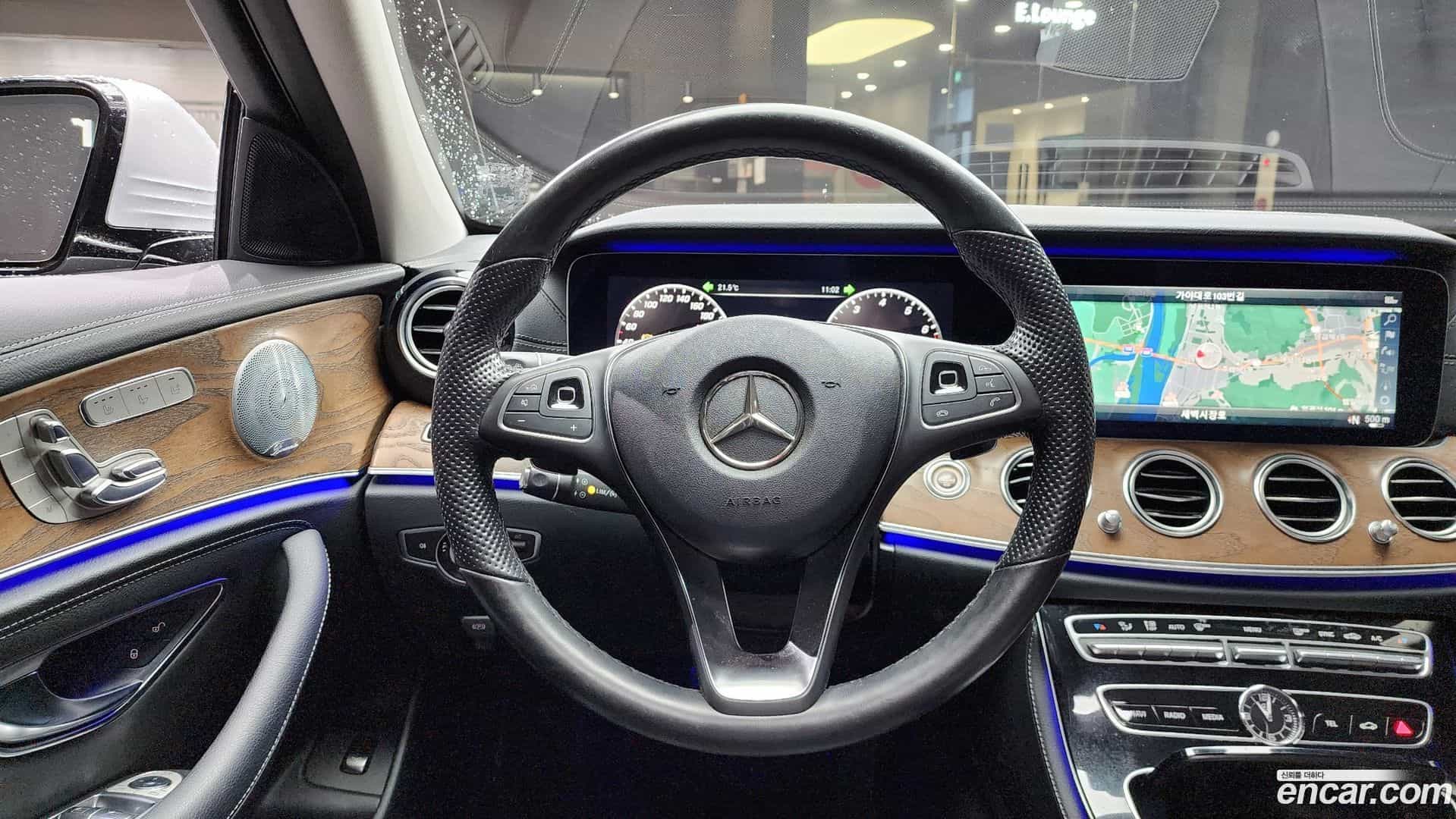 E-Class Mercedes-Benz 2017.10-OPTION-018