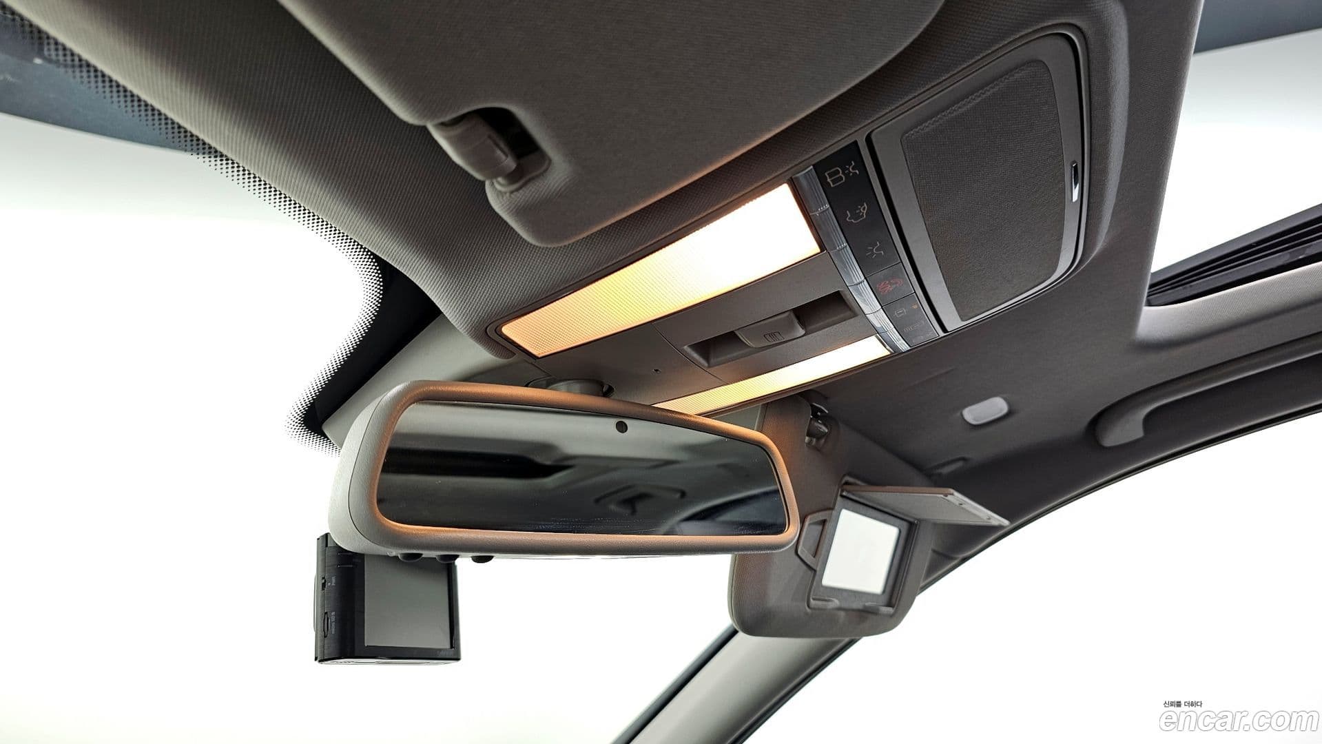 Main__Slider__Photo:S-Class Mercedes-Benz 2008.4-16