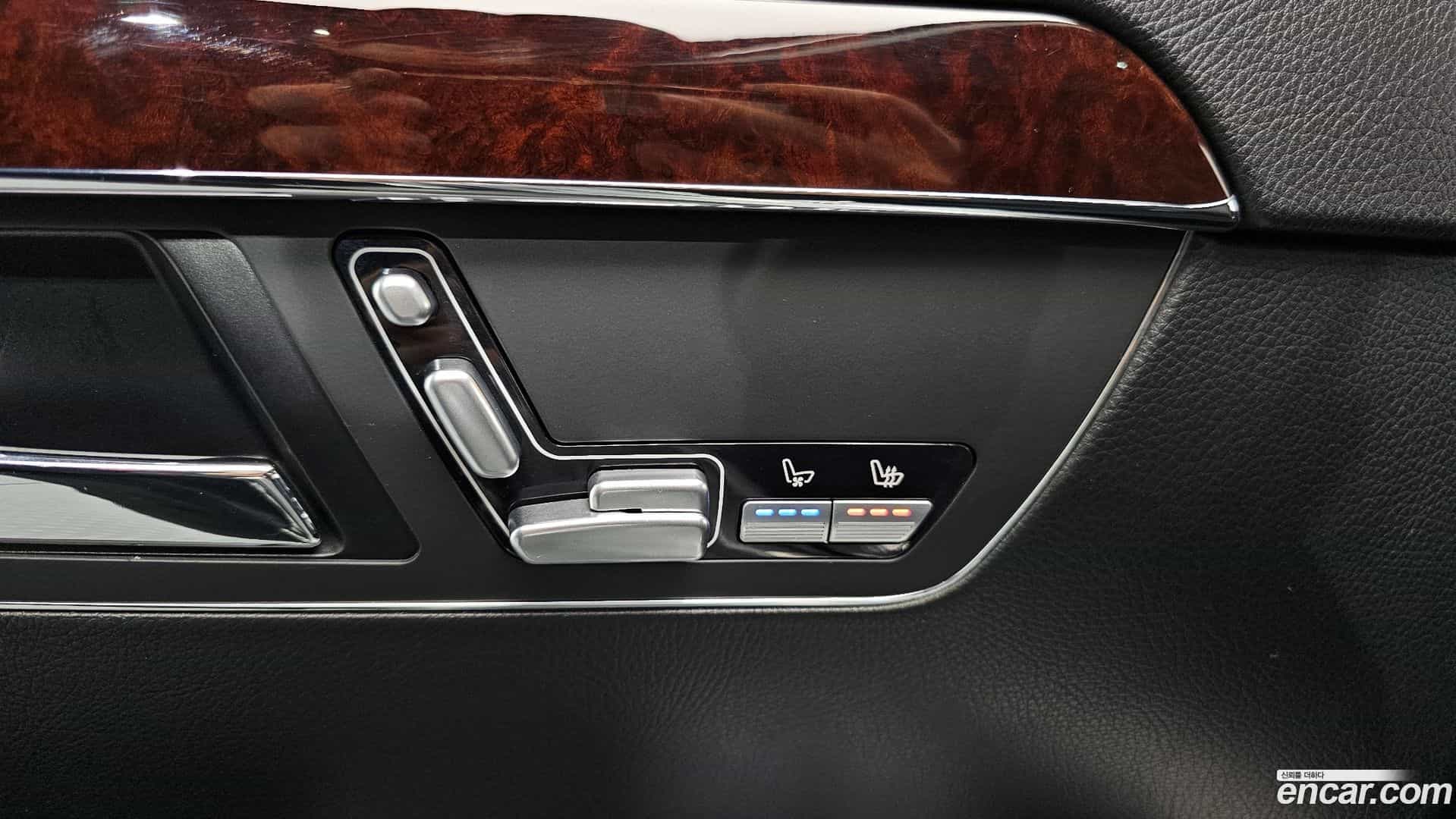 S-Class Mercedes-Benz 2008.4-OPTION-023