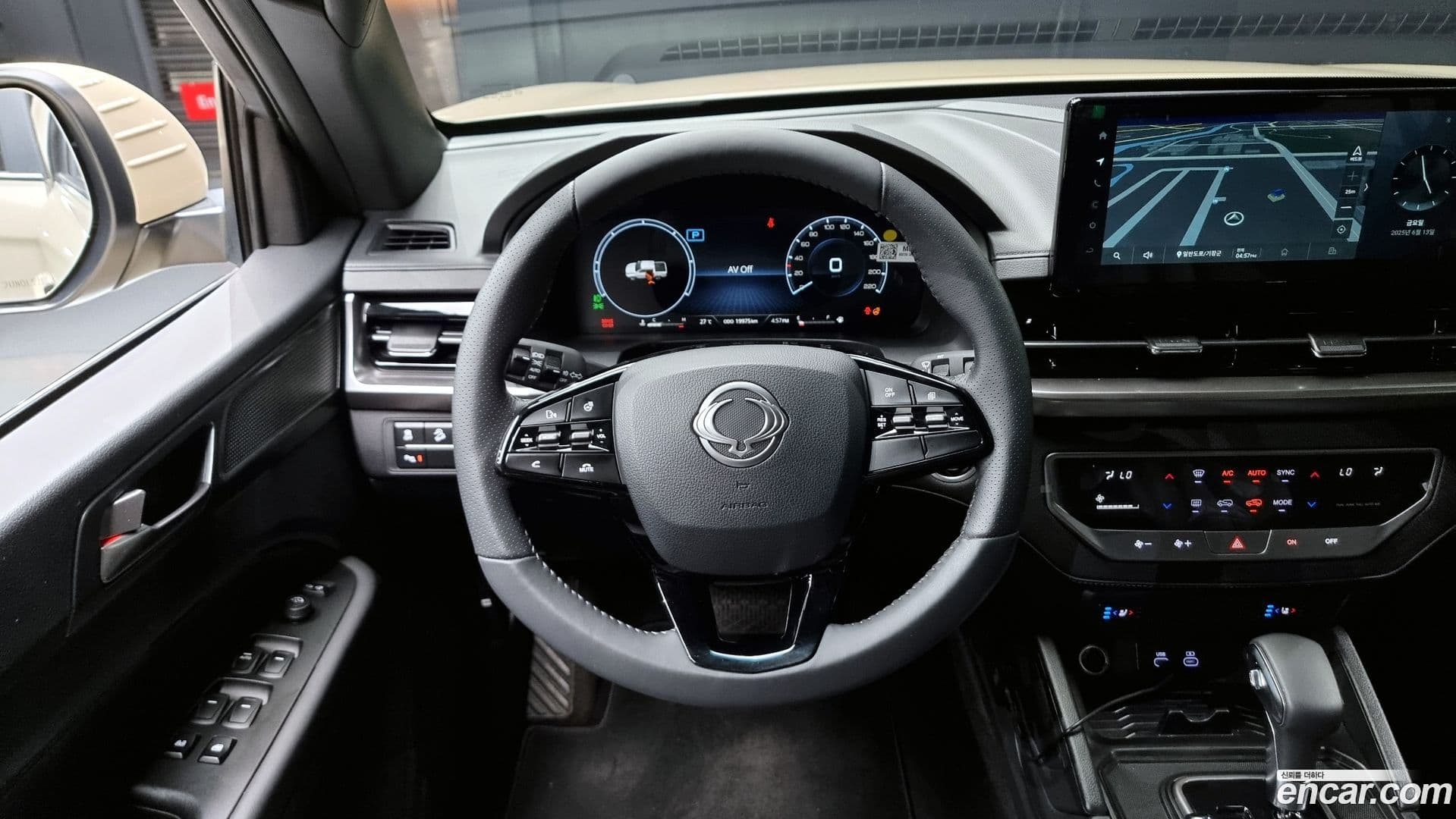 Main__Slider__Photo:Rexton KG_Mobility_Ssangyong 2024.7-12