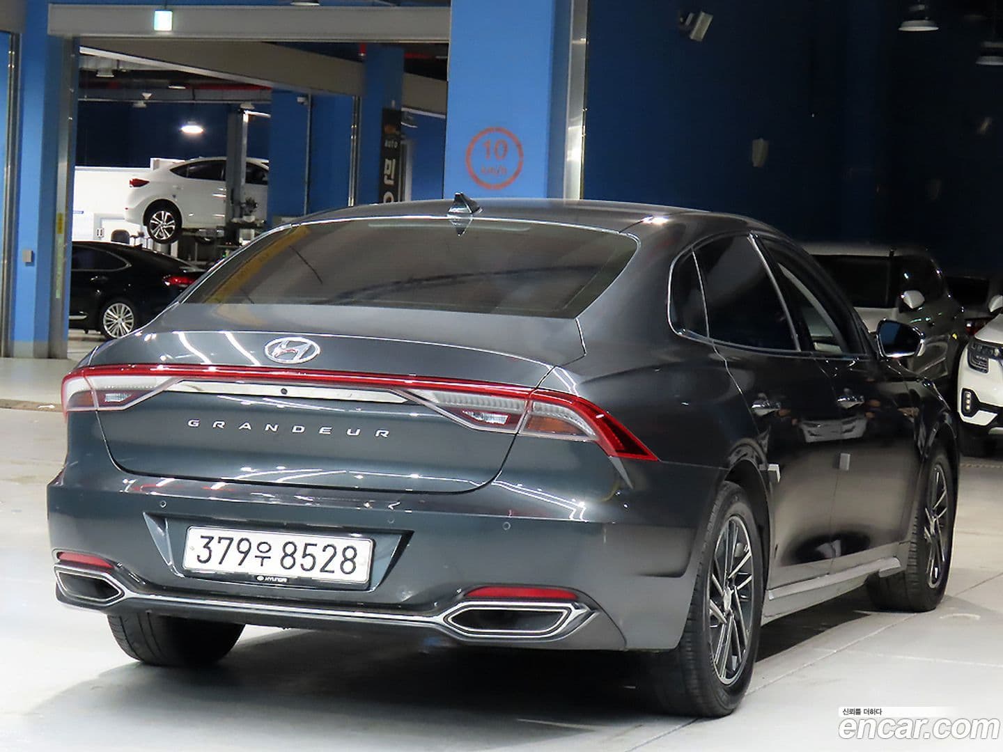 Main__Slider__Photo:Grandeur Hyundai 2020.3-3