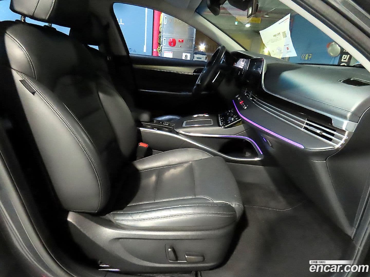 Main__Slider__Photo:Grandeur Hyundai 2020.3-7