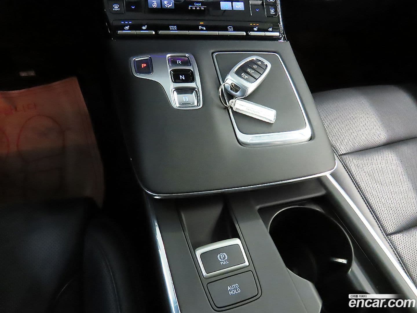 Main__Slider__Photo:Grandeur Hyundai 2020.3-13