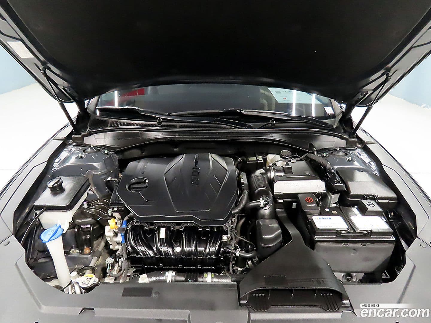 Main__Slider__Photo:Grandeur Hyundai 2020.3-18