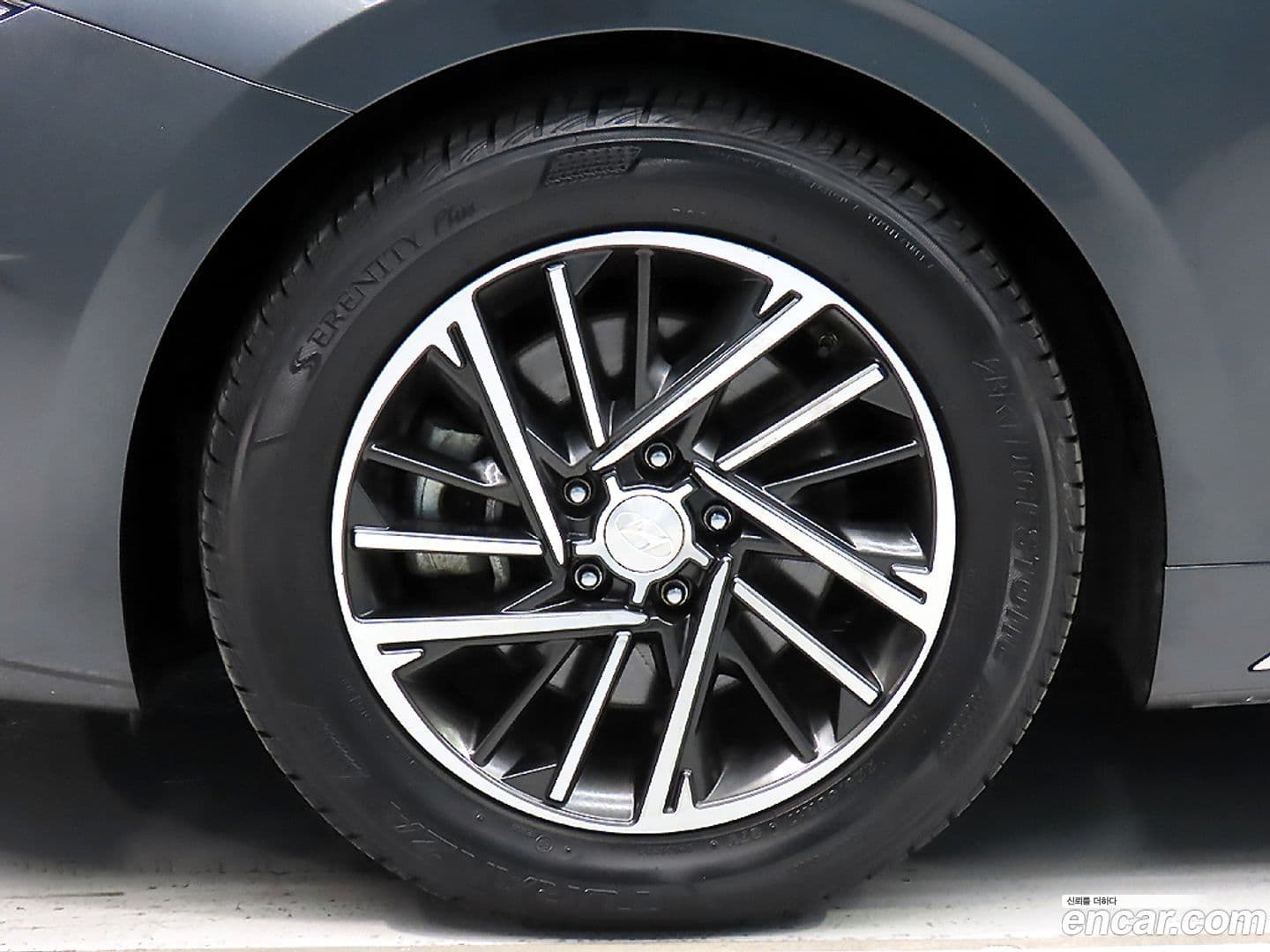 Main__Slider__Photo:Grandeur Hyundai 2020.3-19