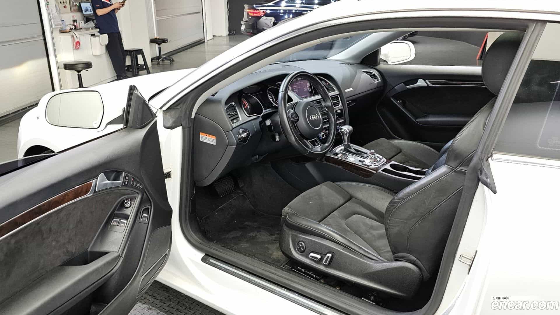 A5 Audi 2013.2-INNER-010